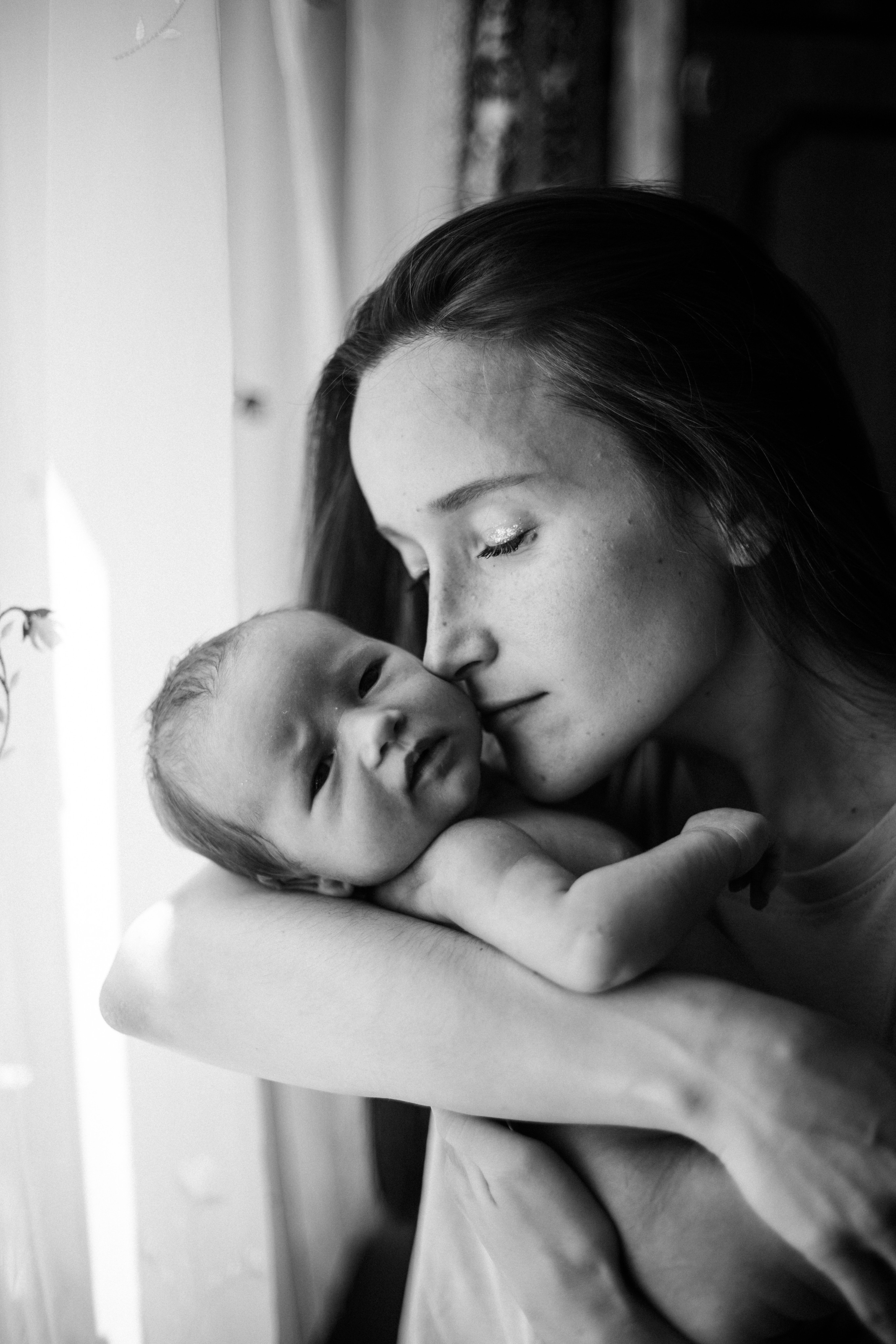 Малышка Алиса. Ньюборн в кругу семьи. 14.06.2021. Семейный, портретный и свадебный фотограф в Москве и Одинцово Лощинина Мария