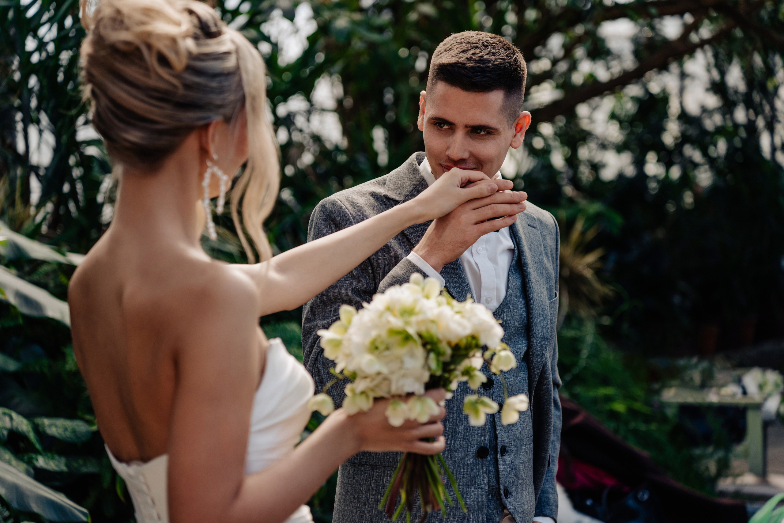Свадебная в оранжерее. Михаил и Виктория. Фотограф Сергей Лукьяненко