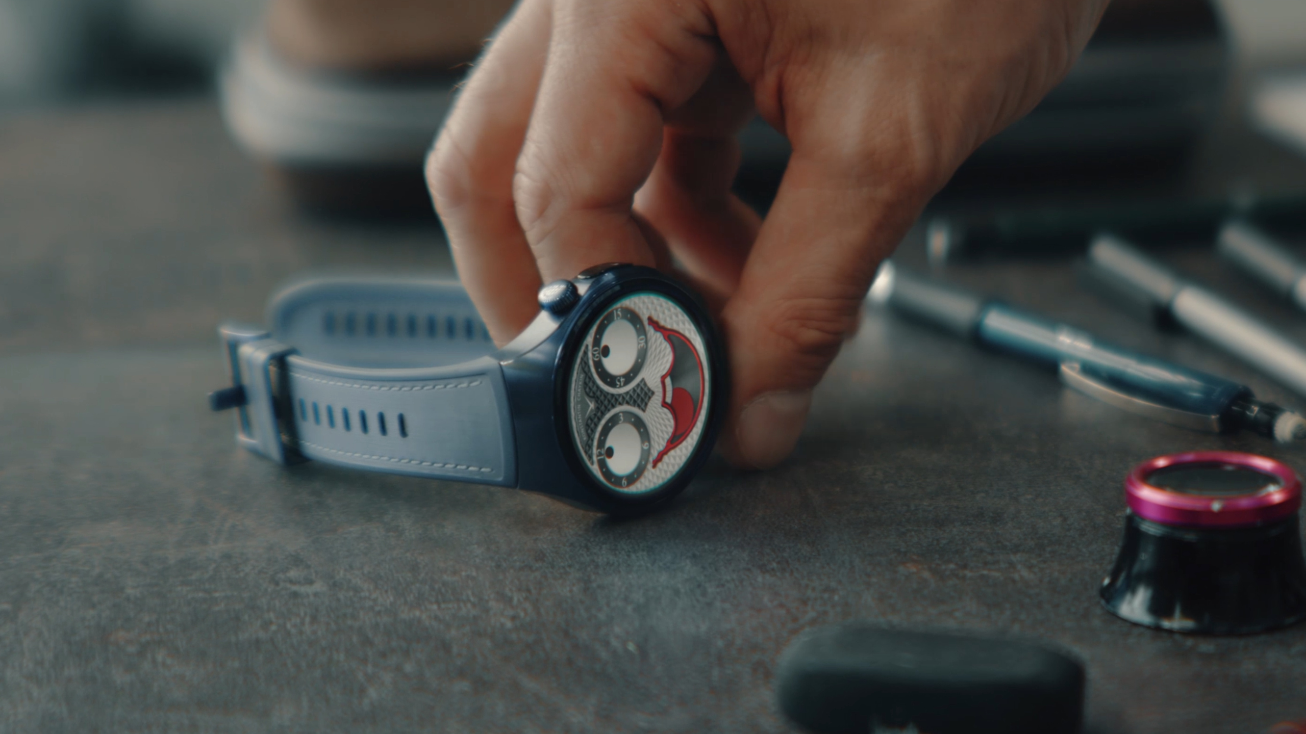 HUAWEI X KONSTANTIN CHAYKIN. SVETONSET: СВЕТ НА СЕТЕ