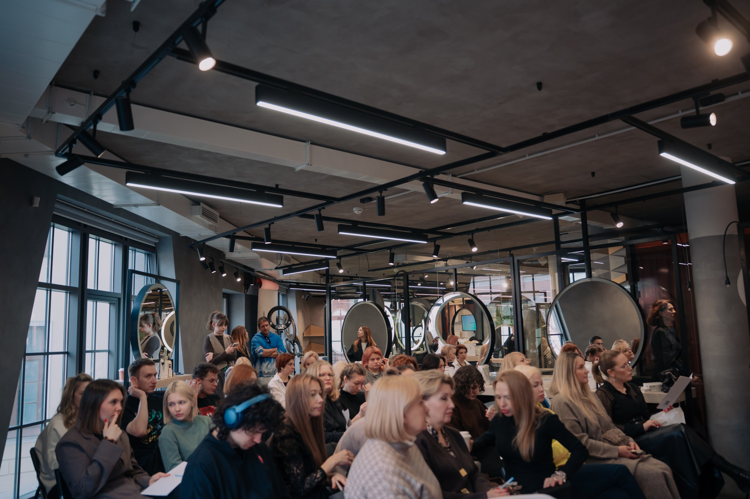 Мастер класс по стрижкам от Олега Курникова. Портретный и репортажный фотограф в Санкт-Петербурге Максим Пашков