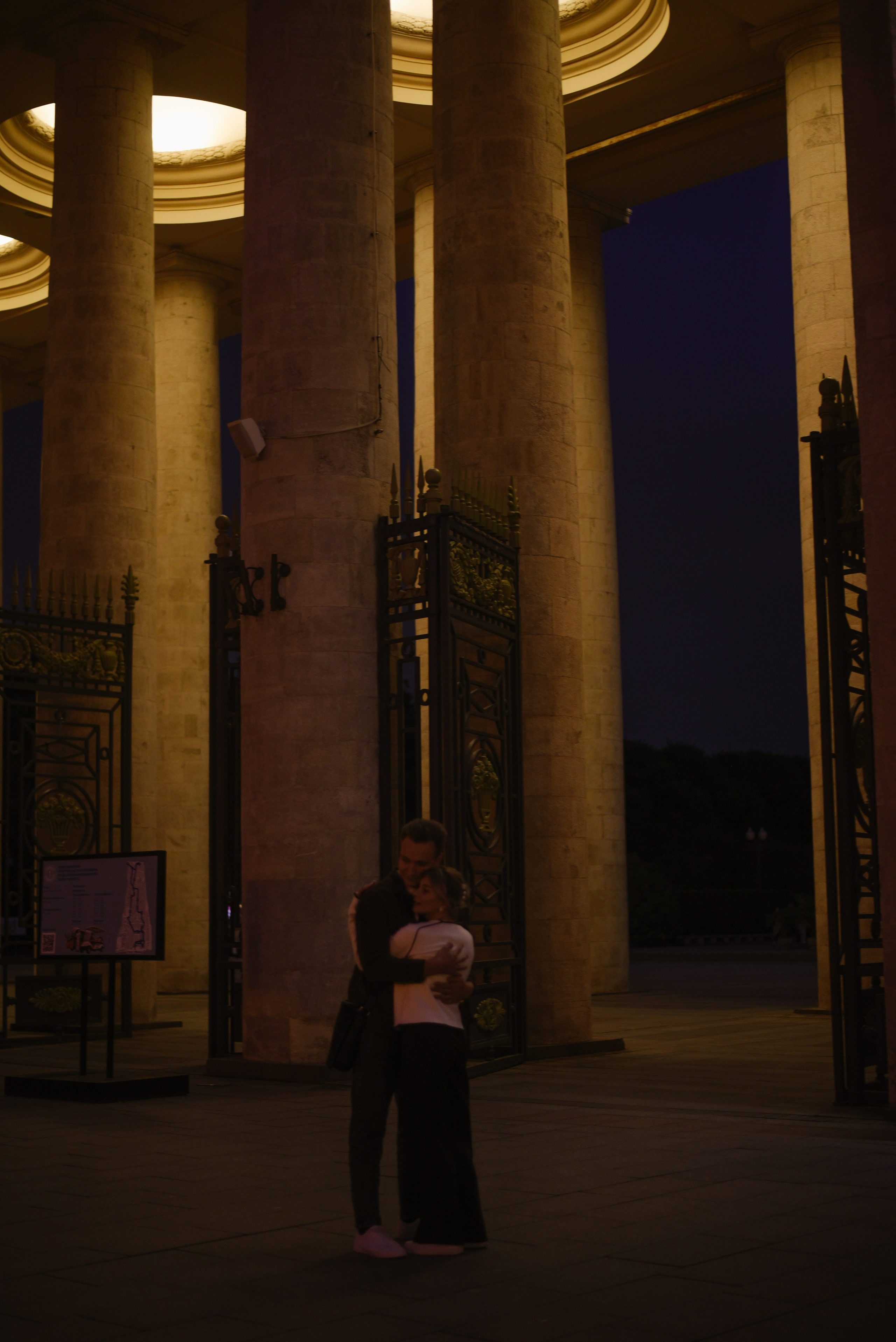 Библиотека ЗИЛ Роман и Виолетта. Фотограф Лола Волна, город Москва