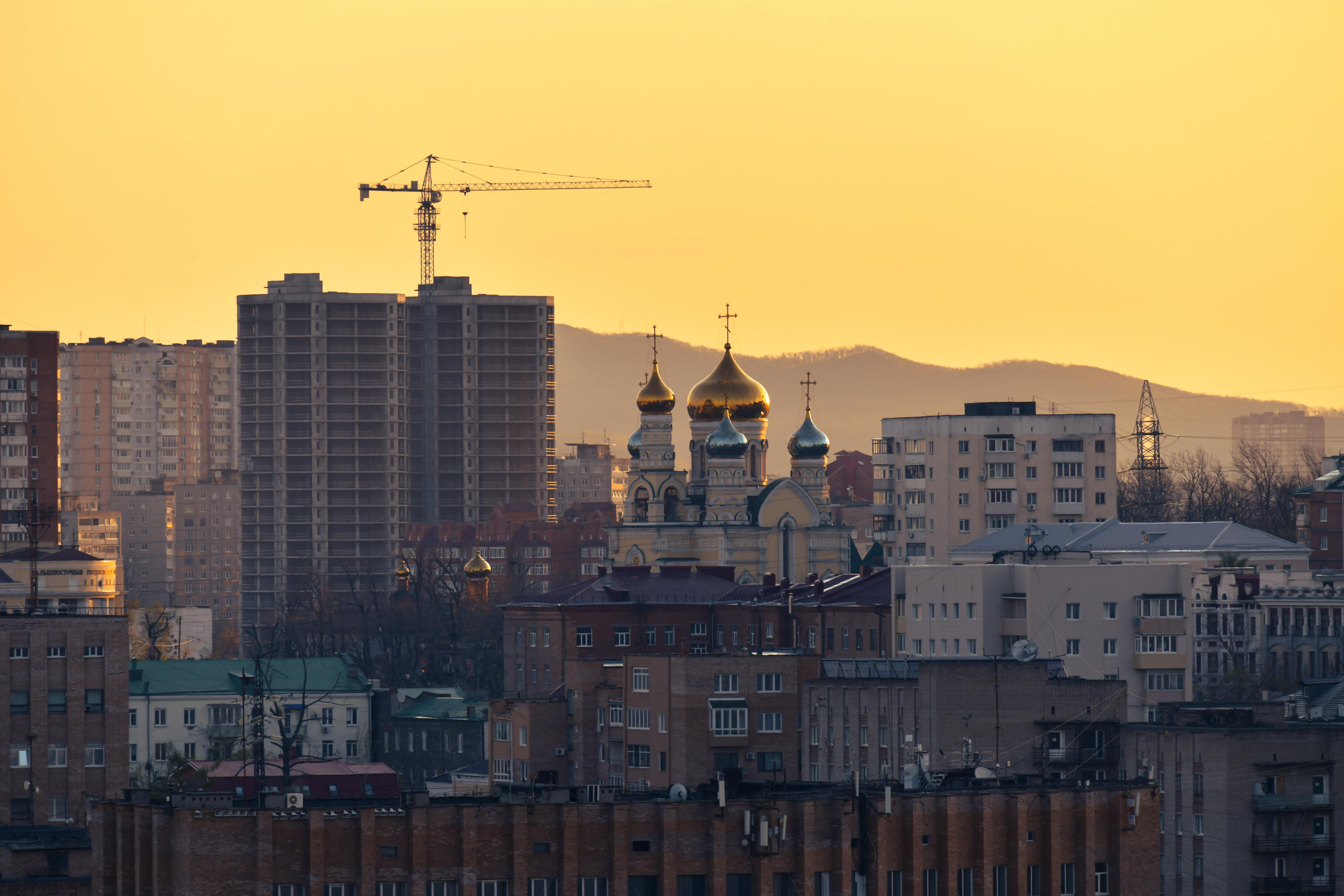 город у моря владивосток рассвет приморский край солнышко встает бухта золотой рог залив петра великого