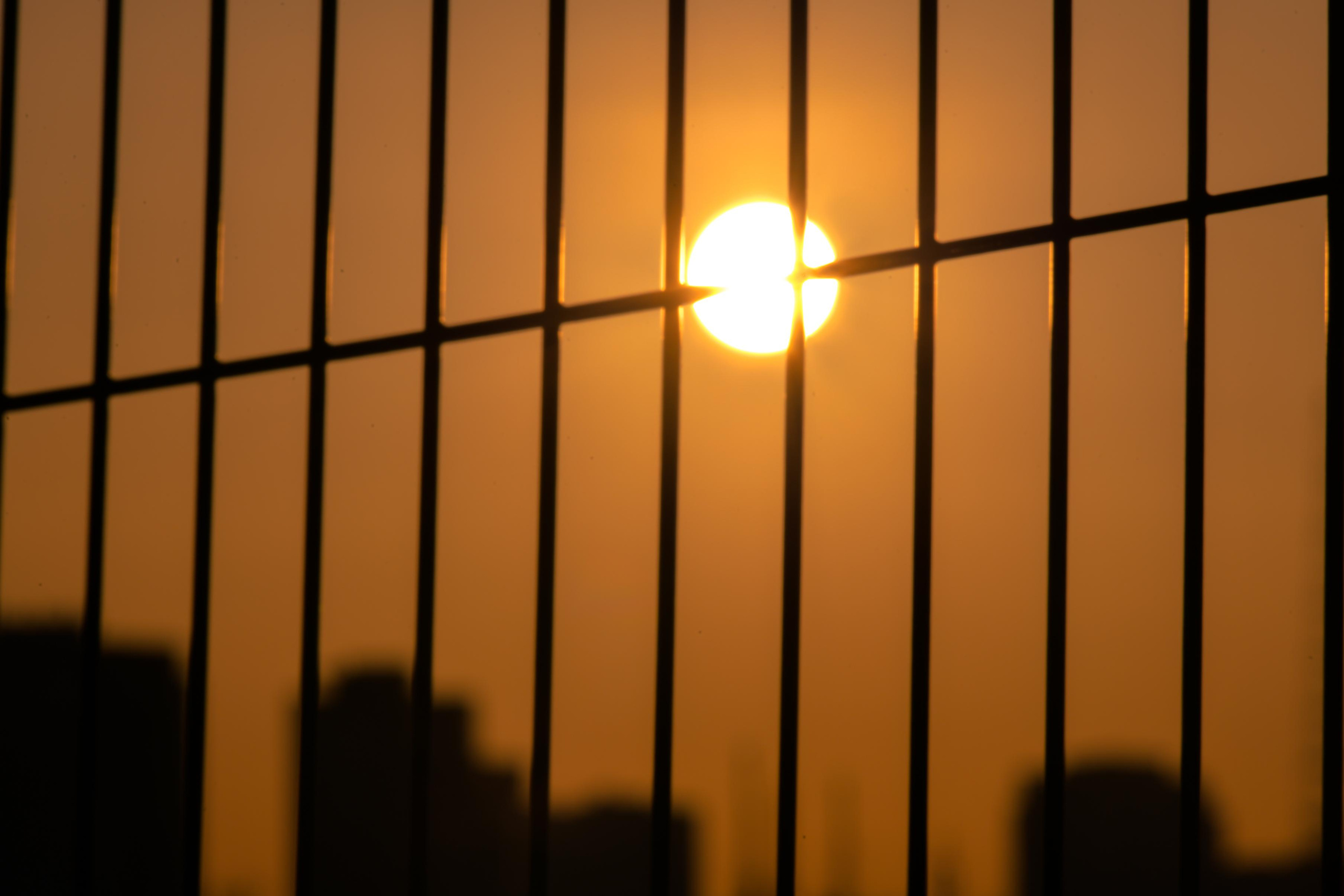 город у моря владивосток рассвет приморский край солнышко встает бухта золотой рог залив петра великого