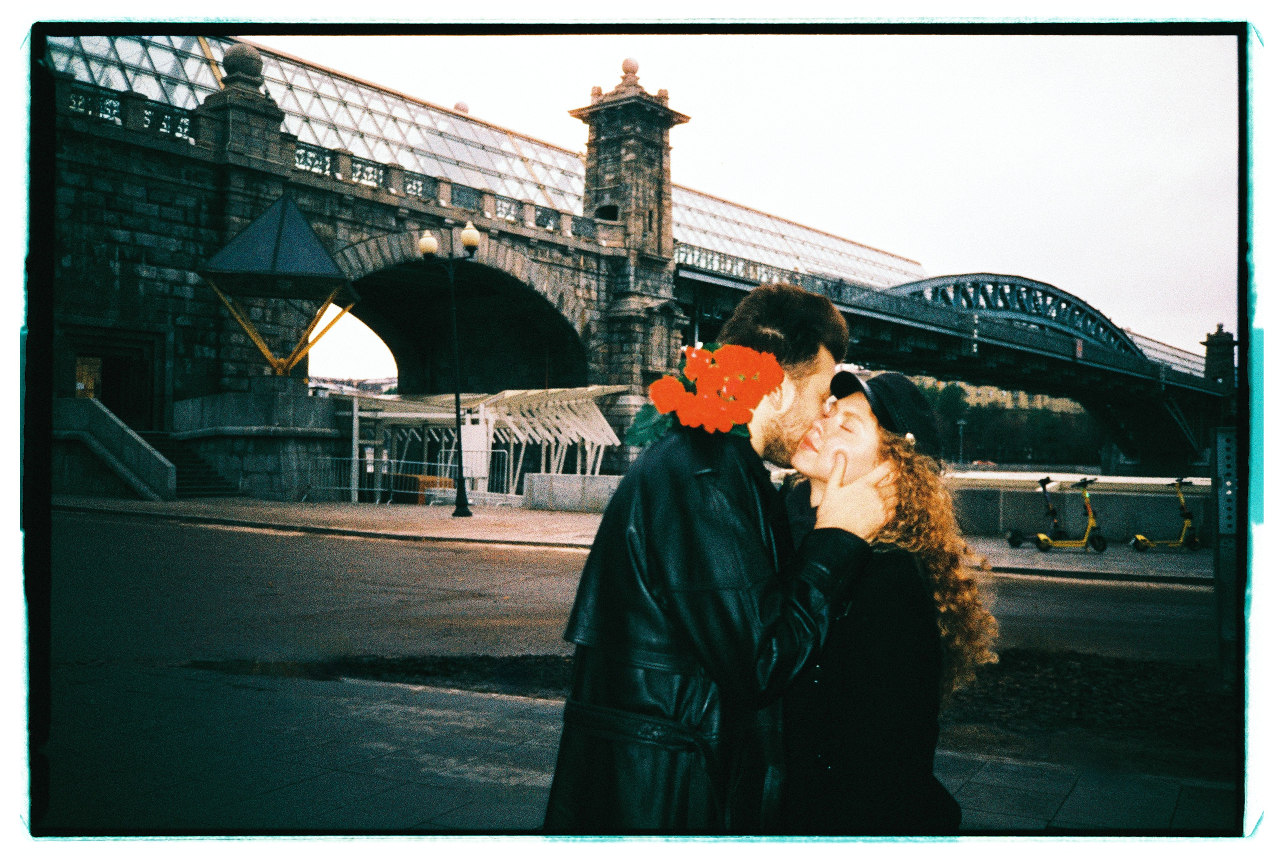 Тим и Кристина, проогулка в парке Горького. Свадебный и портретный фотограф в Москве Кристина Золотова