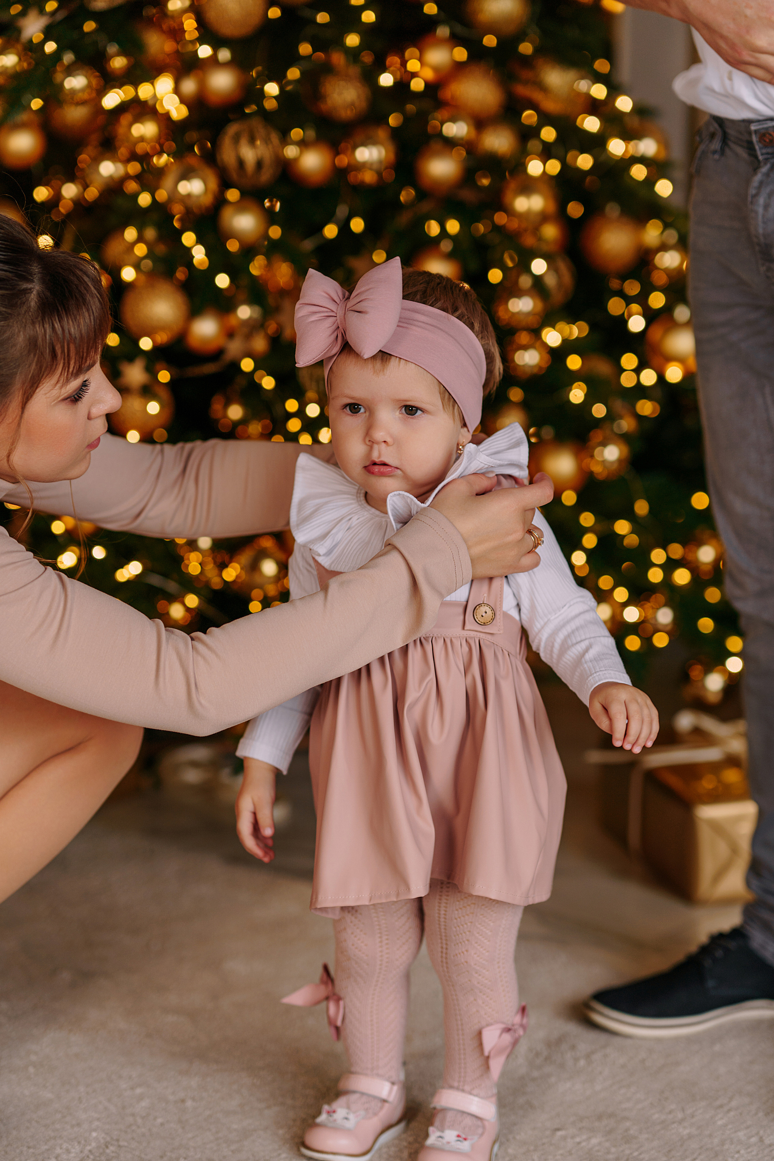 Новогодняя съемка в золотой студии. Свадебный фотограф