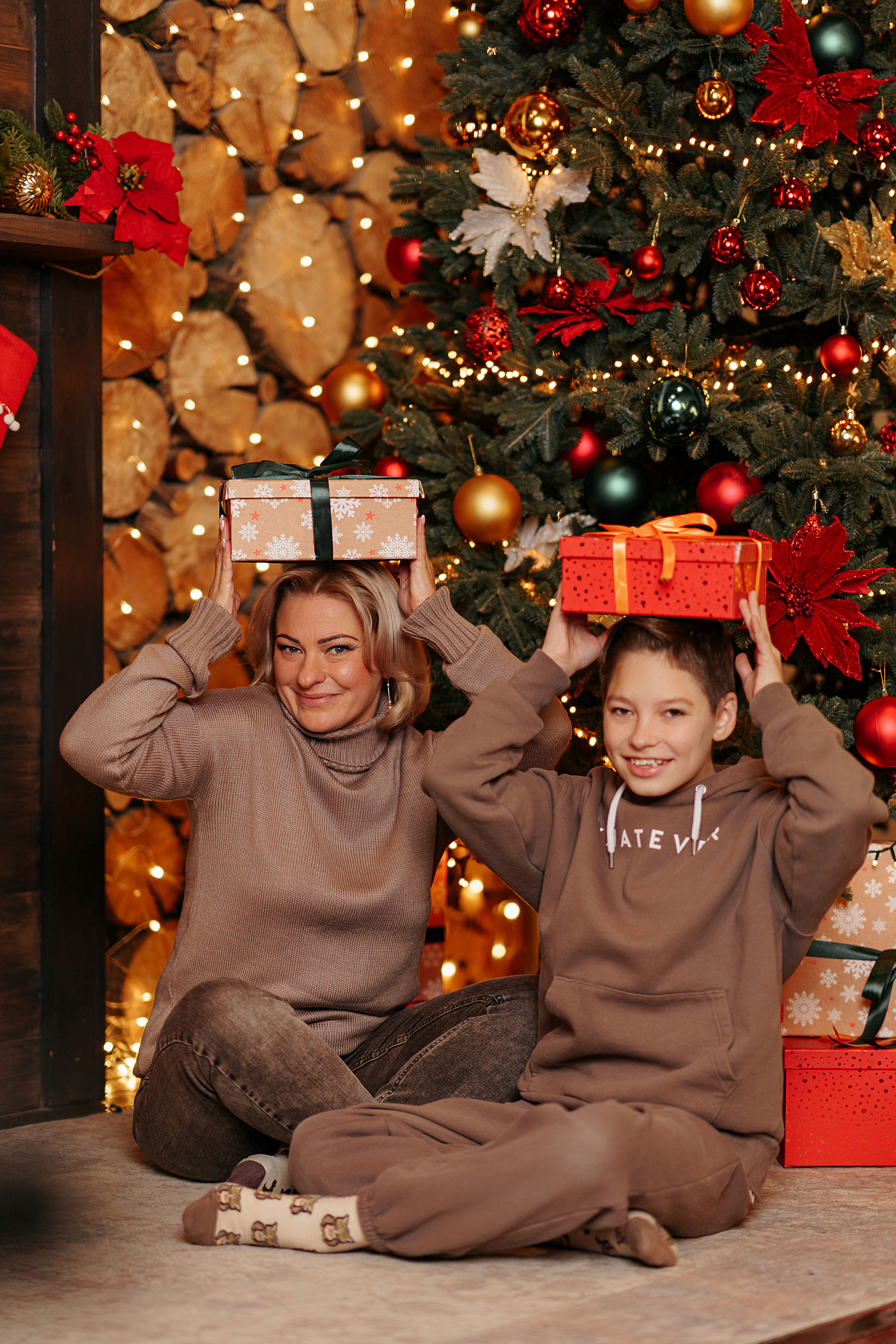 Мы у елочки. Свадебный фотограф