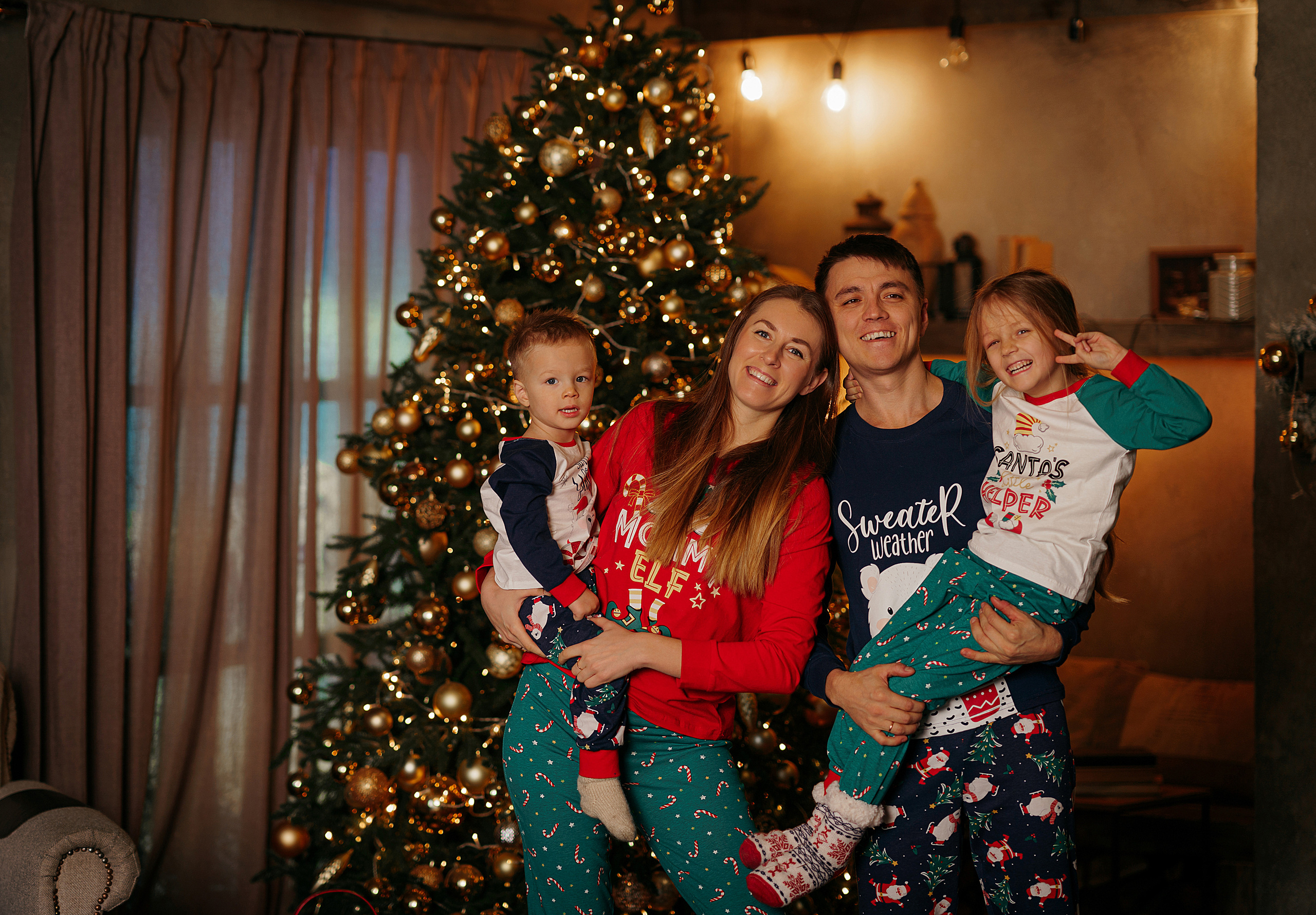 Скандинавская студия для веселой семьи. Свадебный фотограф