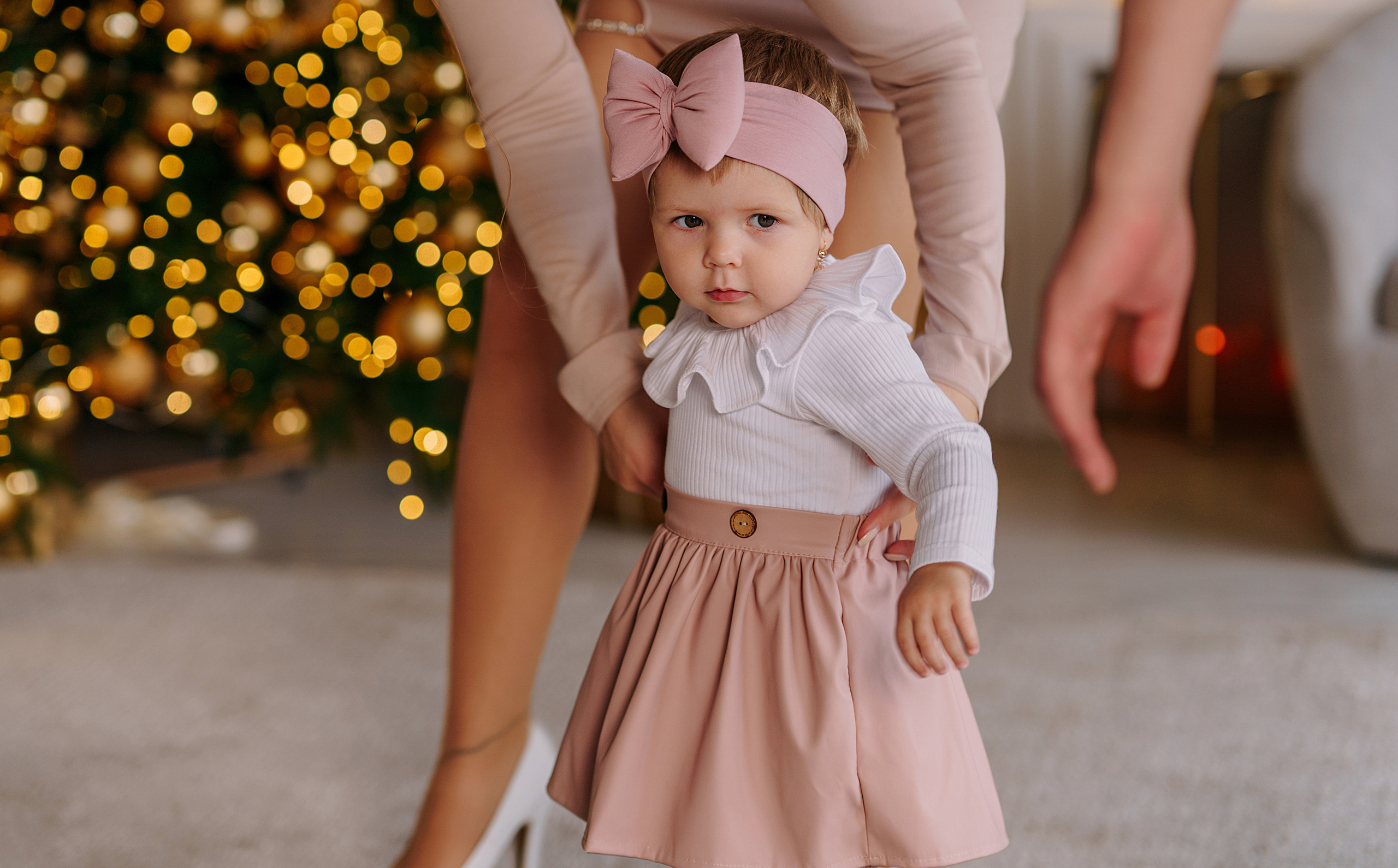 Новогодняя съемка в золотой студии. Свадебный фотограф