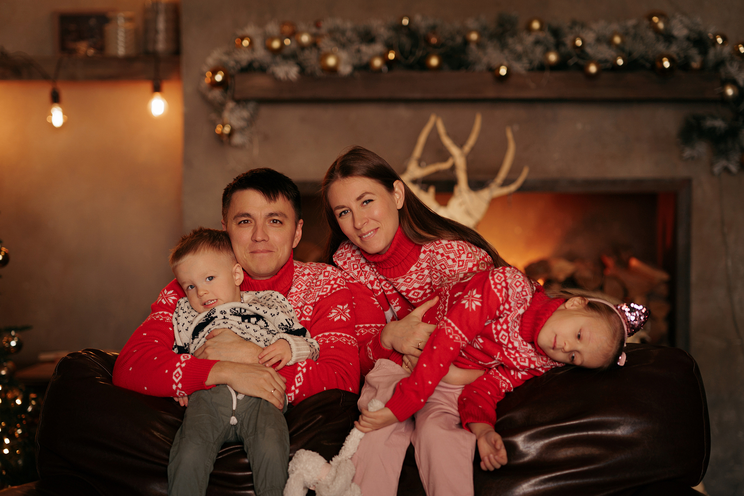 Скандинавская студия для веселой семьи. Свадебный фотограф