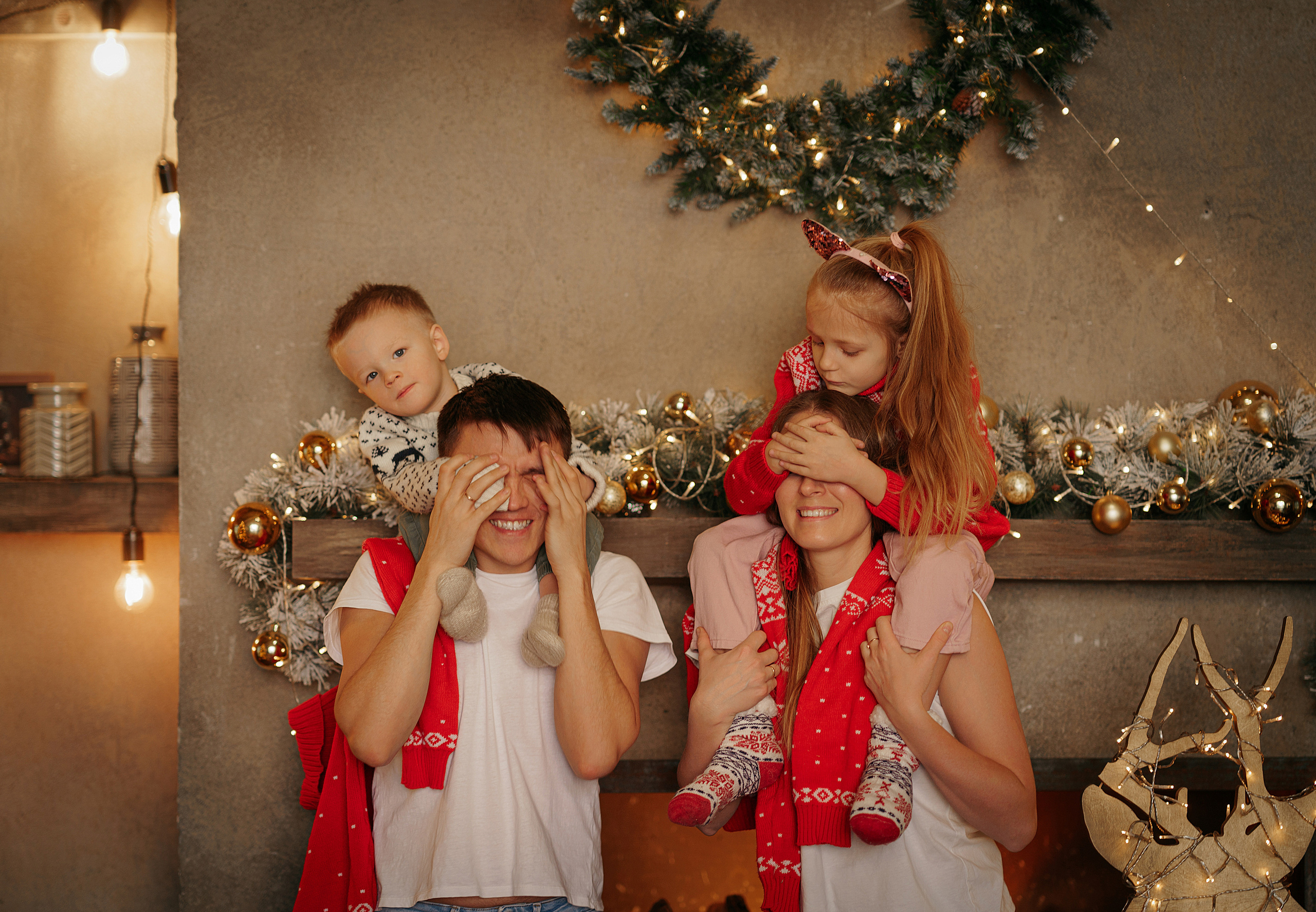 Скандинавская студия для веселой семьи. Свадебный фотограф