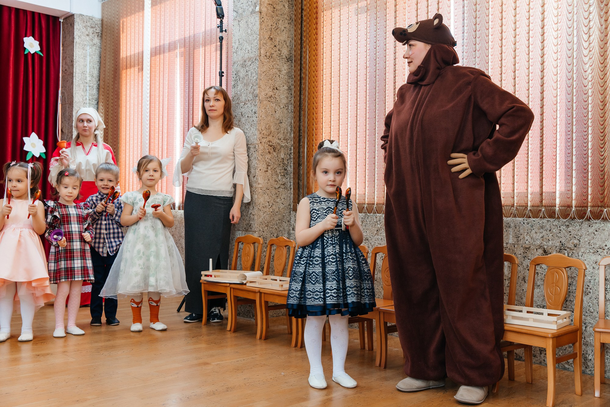 Детский сад № 93 — Утренник (07.03.2023). Свадебный и семейный фотограф Крамар Наталья