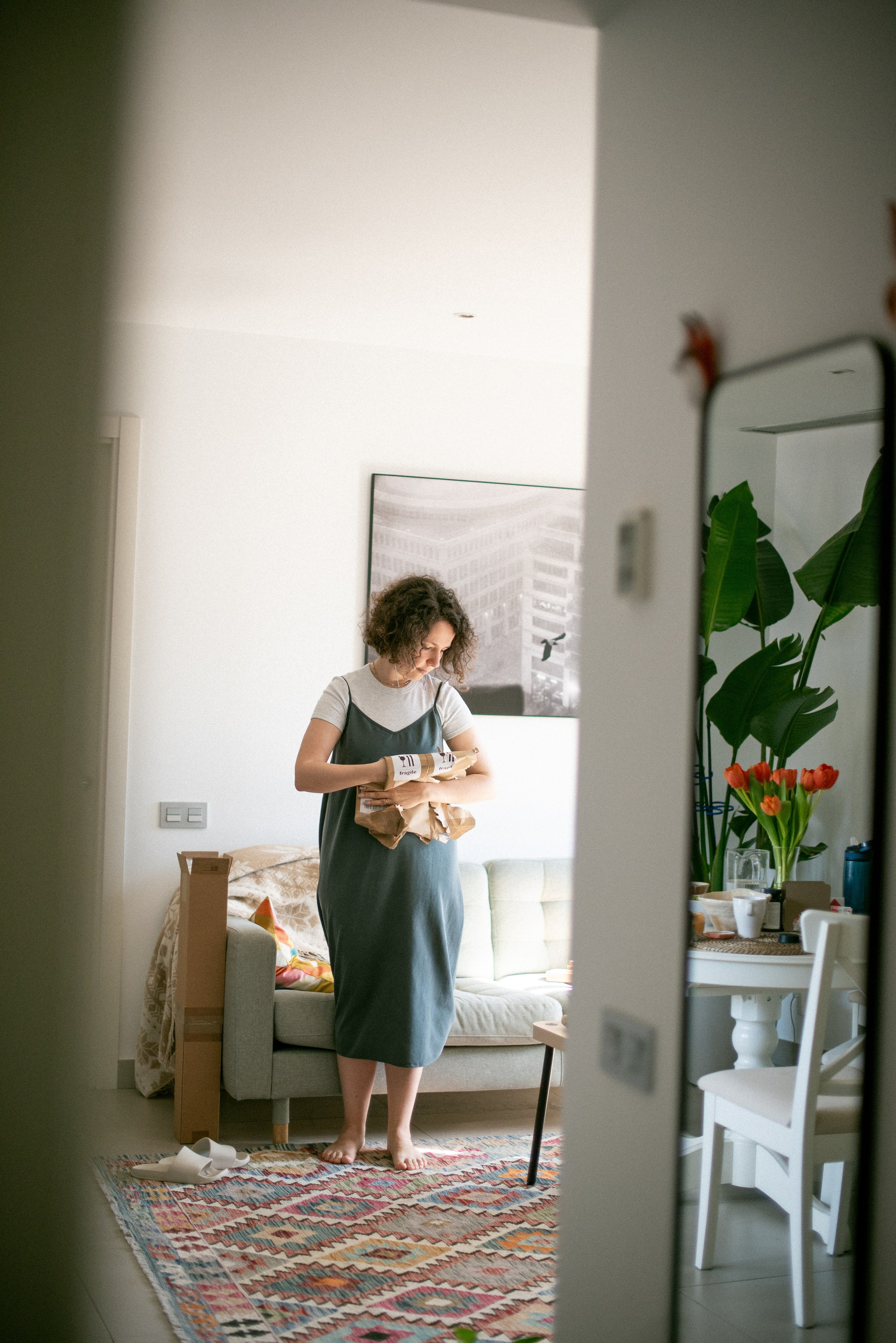 Anna. Antique Dealer. Documentary family photography in Barcelona and beyond