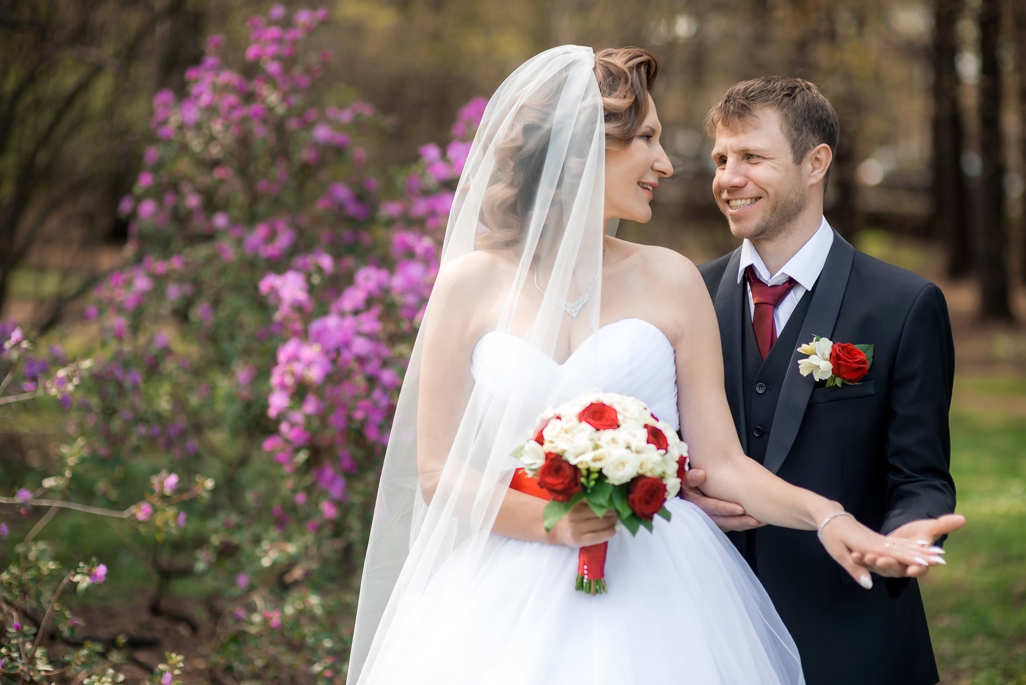 Анонс. Свадебная фотосессия Марианны и Юрия. Свадебный и семейный фотограф Александр Клюев