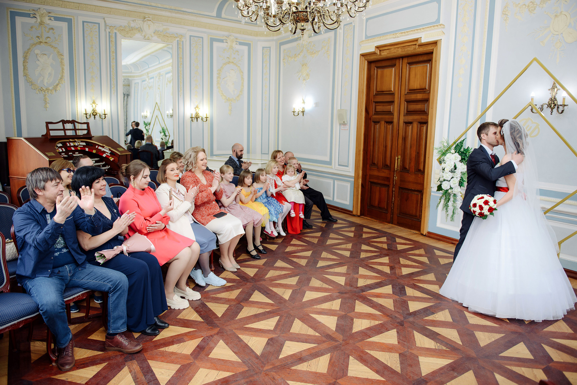 Анонс. Свадебная фотосессия Марианны и Юрия. Свадебный и семейный фотограф Александр Клюев