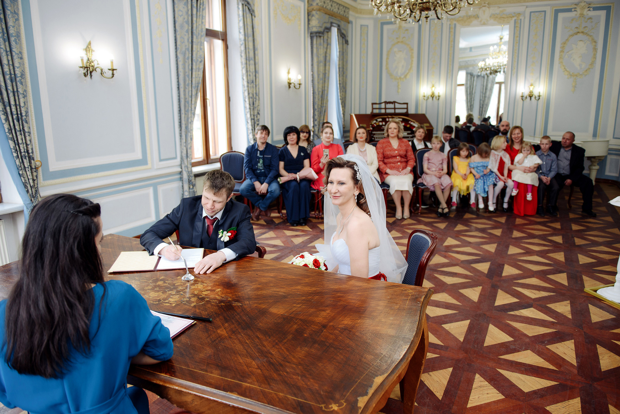 Анонс. Свадебная фотосессия Марианны и Юрия. Свадебный и семейный фотограф Александр Клюев