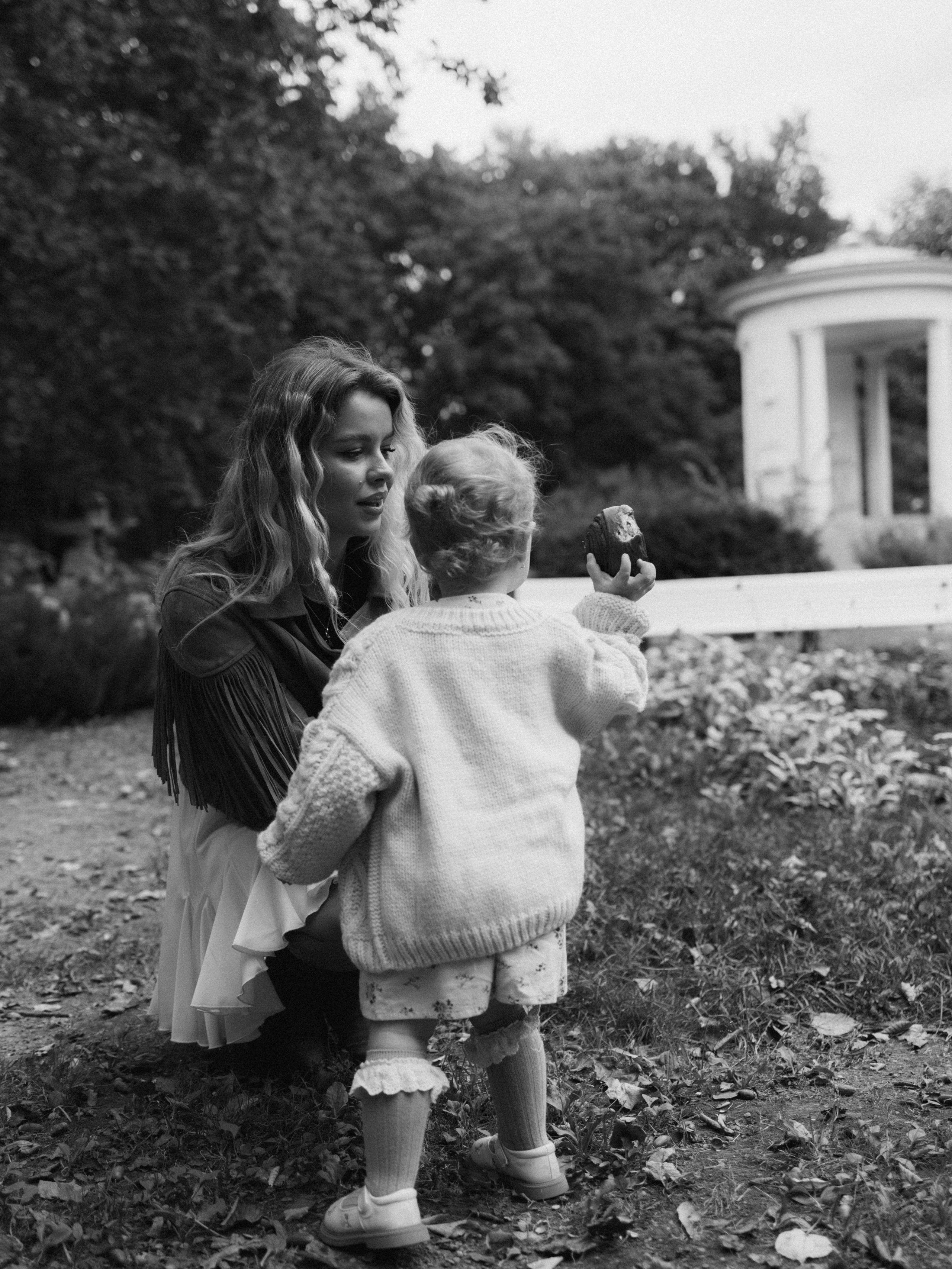 Осенняя история. Вика и Стеша. Фотограф Дарья Соколовская