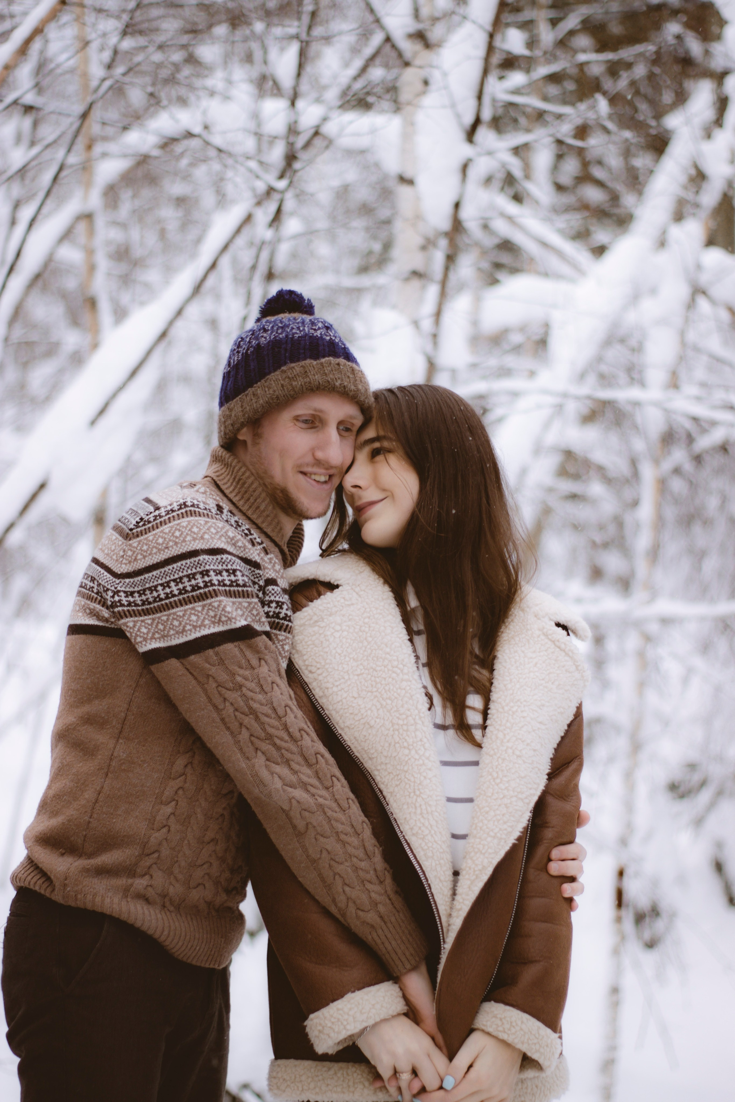 фотоссесия с парнем. Лавстори фотоссесия Петрозаводск. Зимняя фотосессия.  Новогодняя фотосессия.
