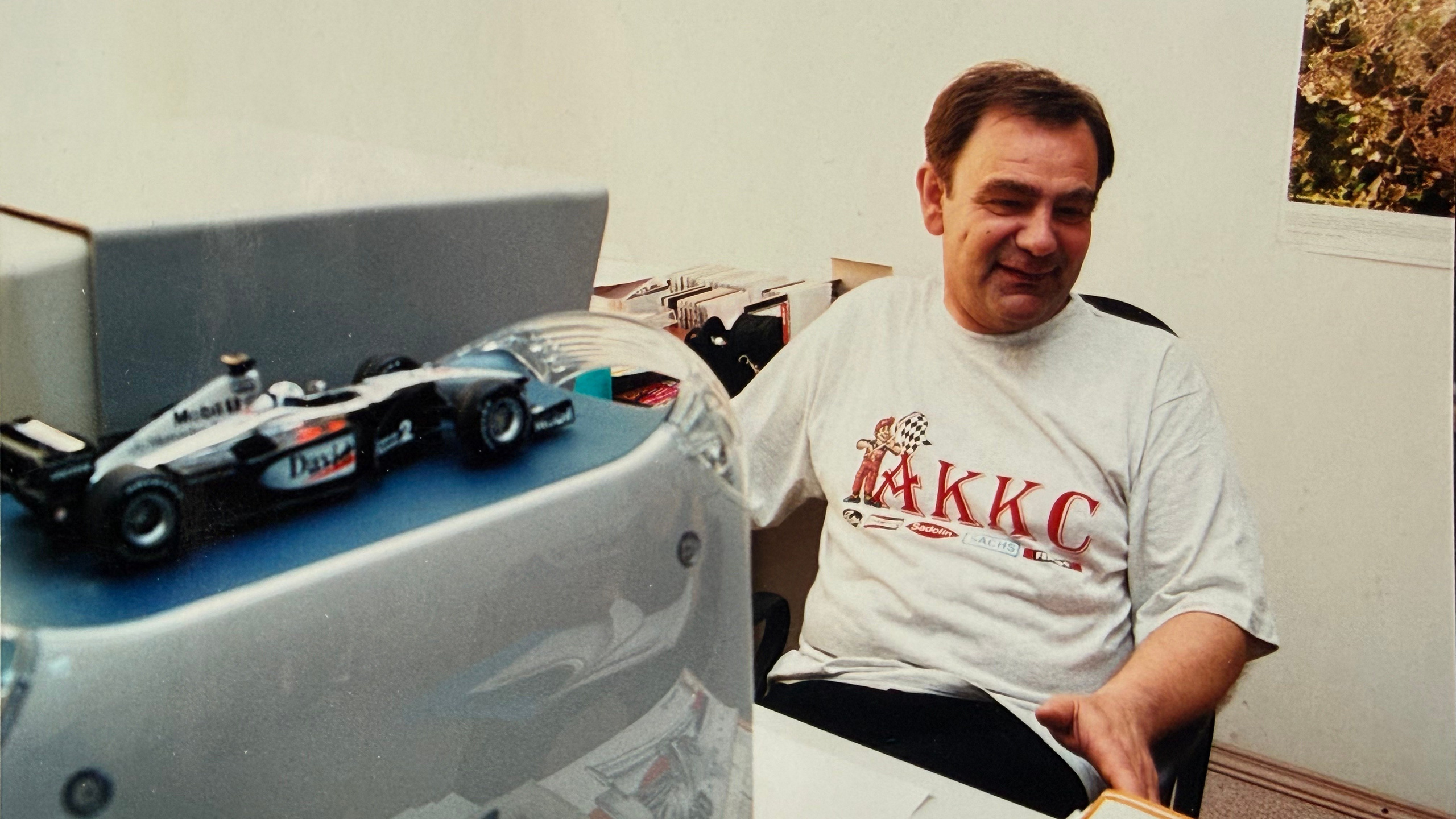Об авторе. Художник Александр Захаров