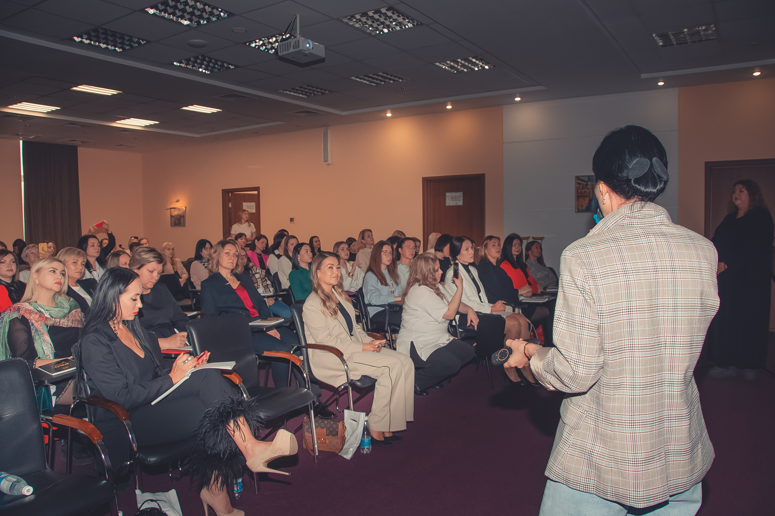 Репортажи — корпоративы, деловые встречи, конференции. Фотограф Ольга Морятова