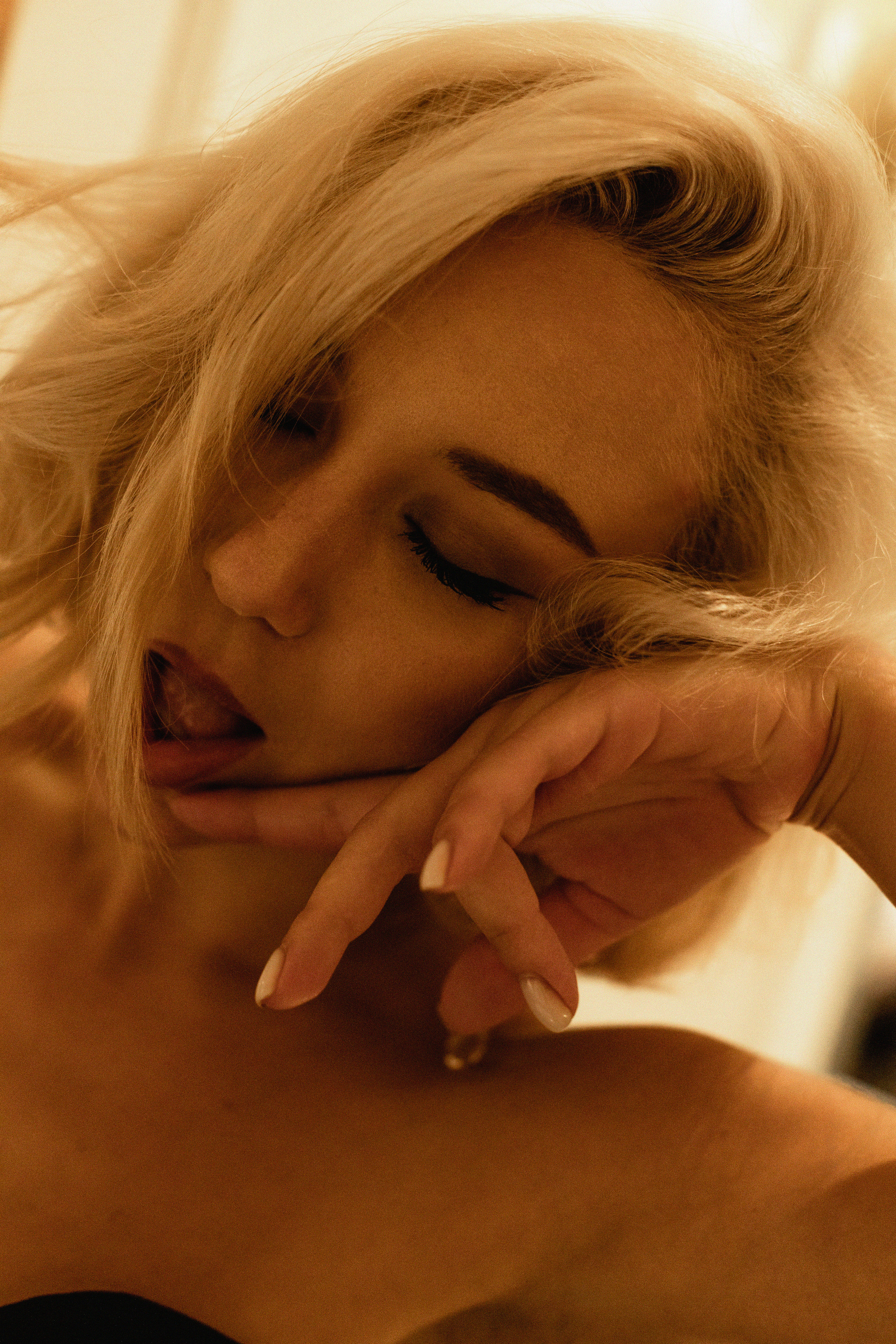 Студийная съёмка. Женский фотограф в Санкт-Петербурге, Москве и весь мир Алёна Мамаева