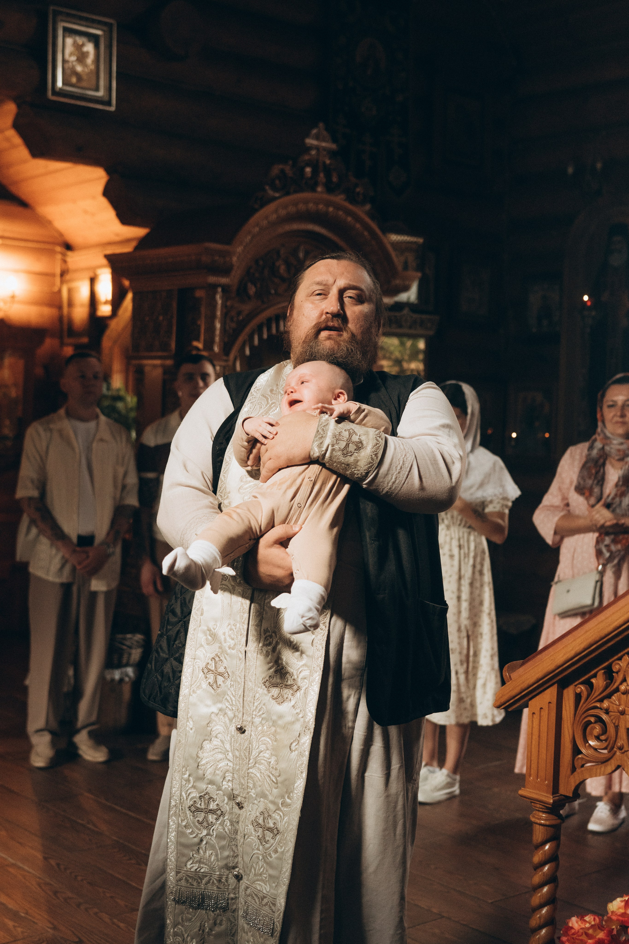 Таинство крещение в Москве. Семейный, ньюборн фотограф, фотограф на роды в Москве, Виктория Тюльдюкова