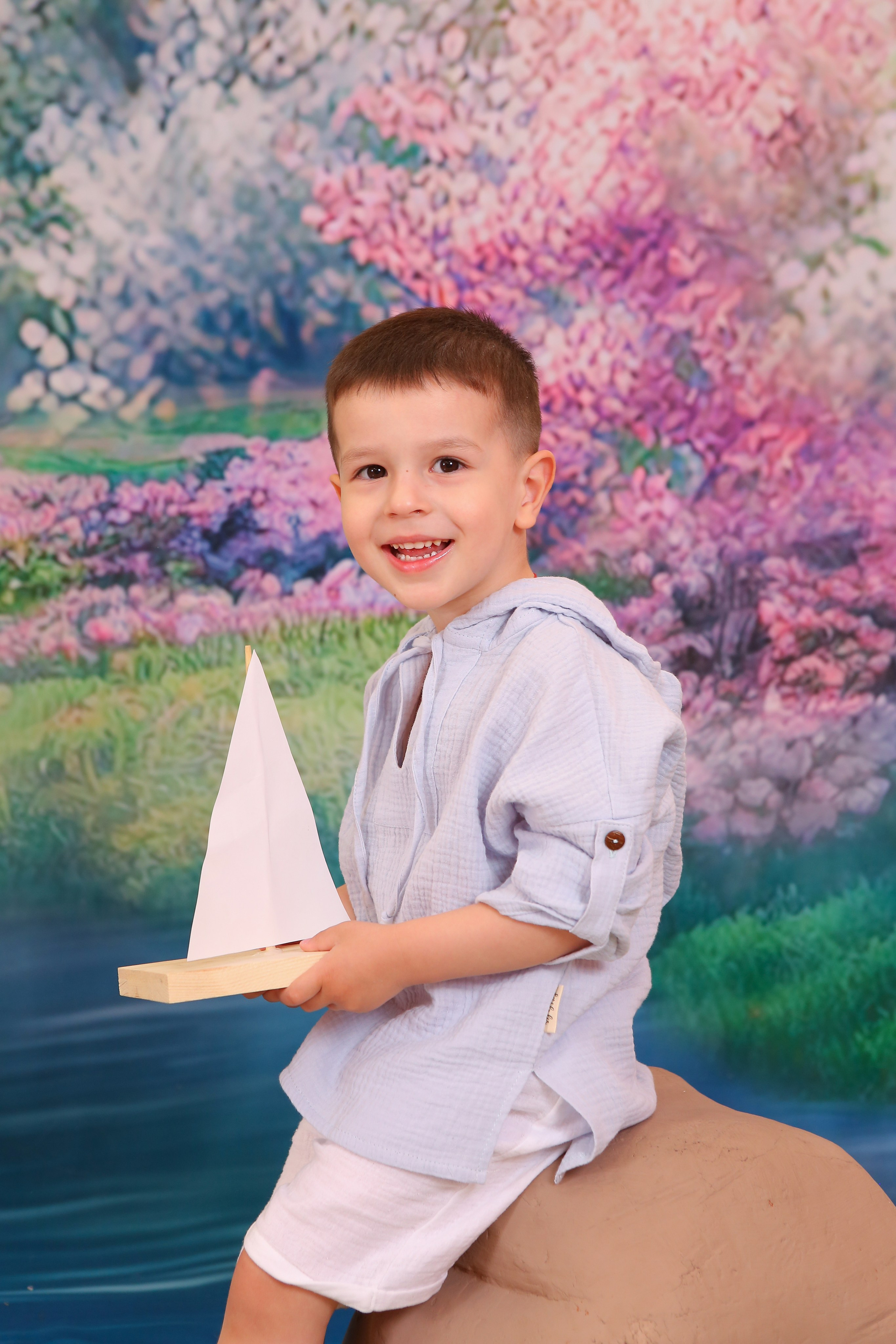 Цветочная лодка. Студия детской и семейной фотографии 12кадров