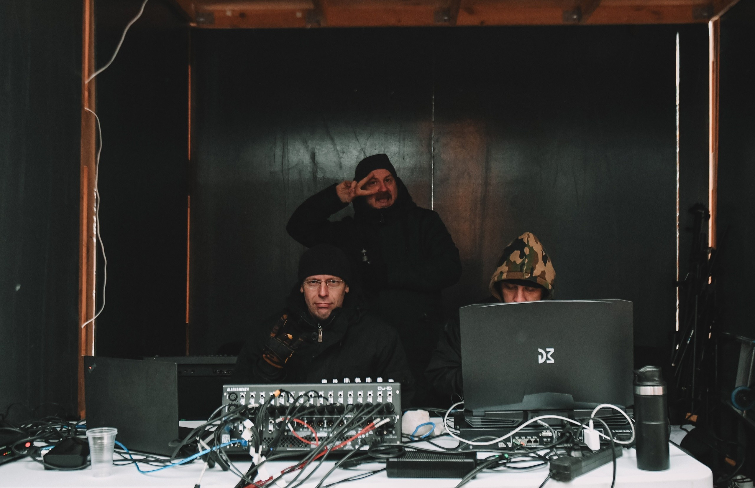 10 сосновых шишек. Kirillova Studio — мастерская декора и событий Юли Кирилловой