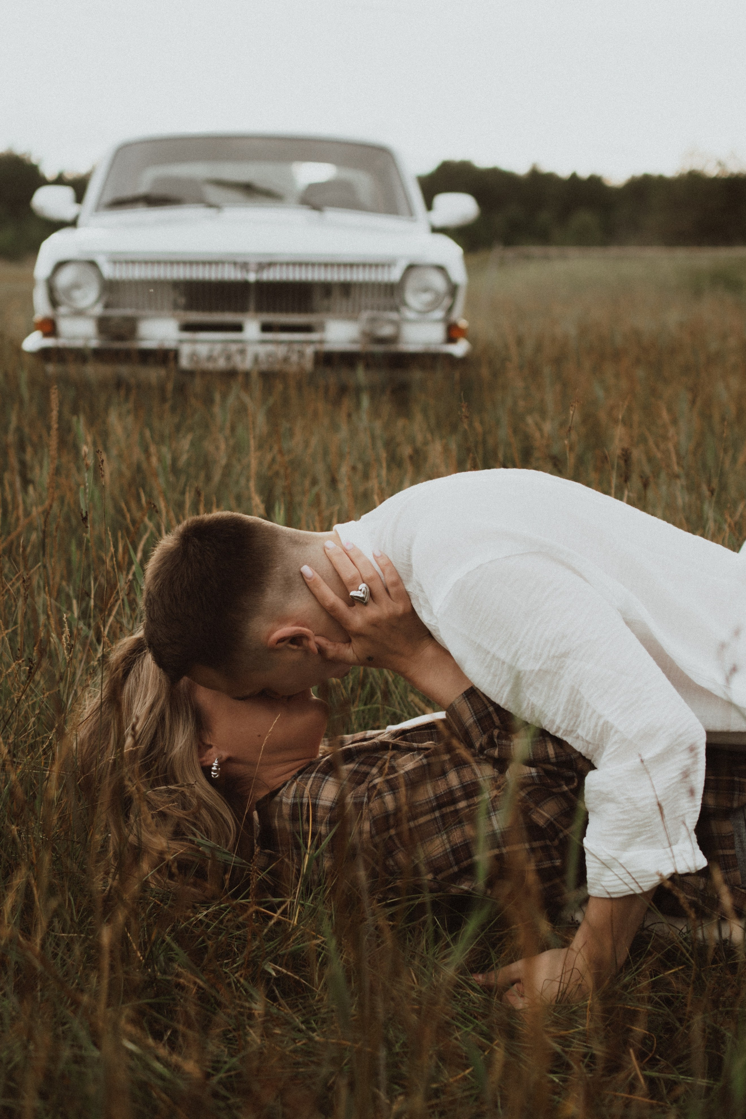 [… two lovers and volga]. Фотограф в Архангельске