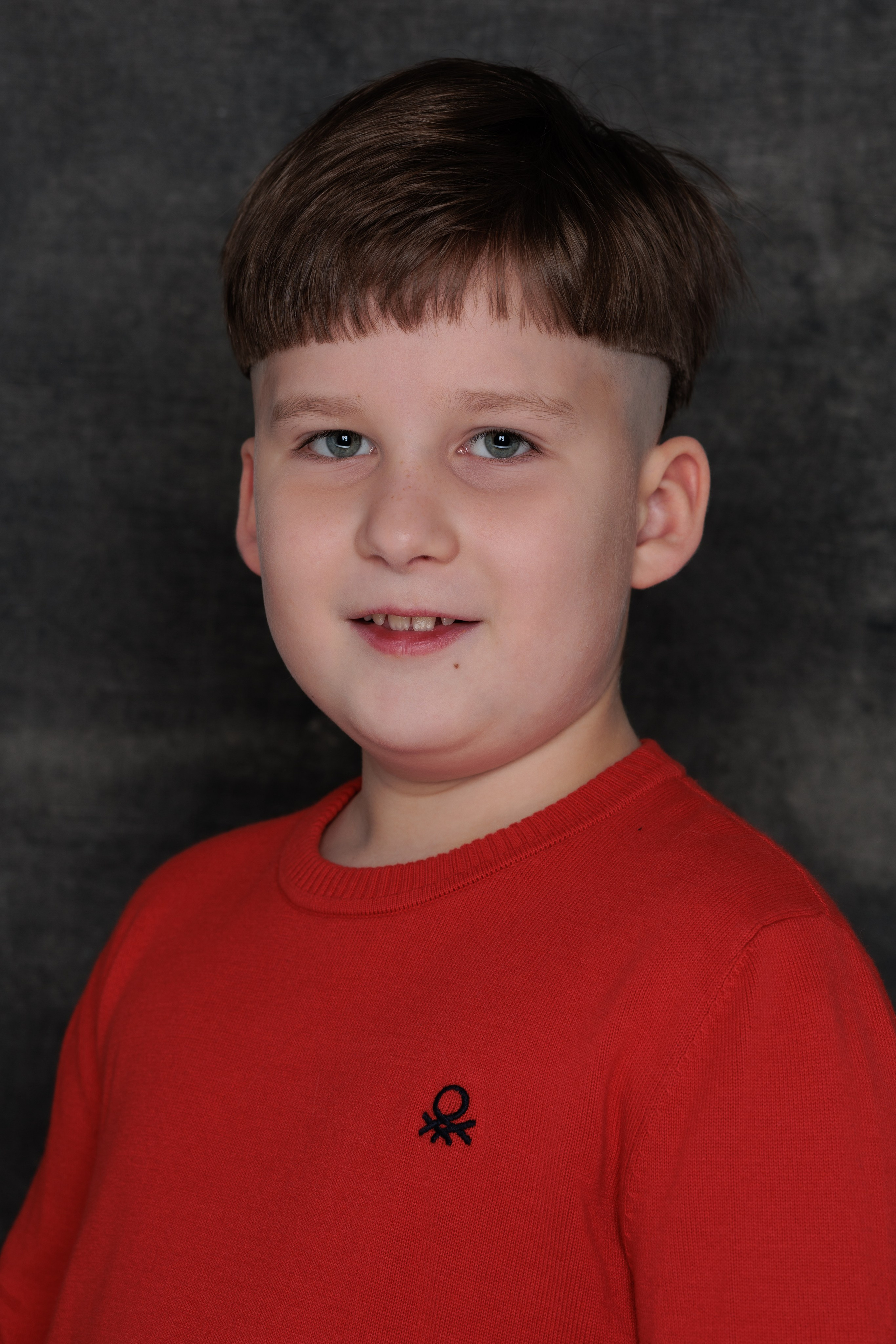 МАТВЕЙ. Я фотограф из Москвы к Вашим услугам