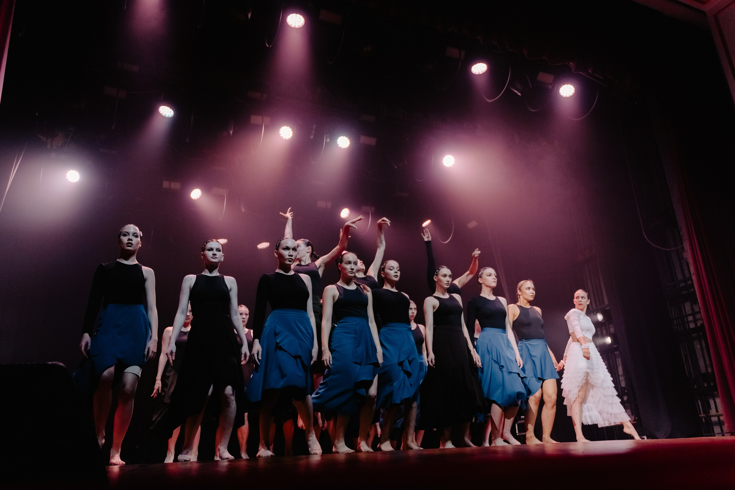 Спектакль «Песнь сирен». Главная