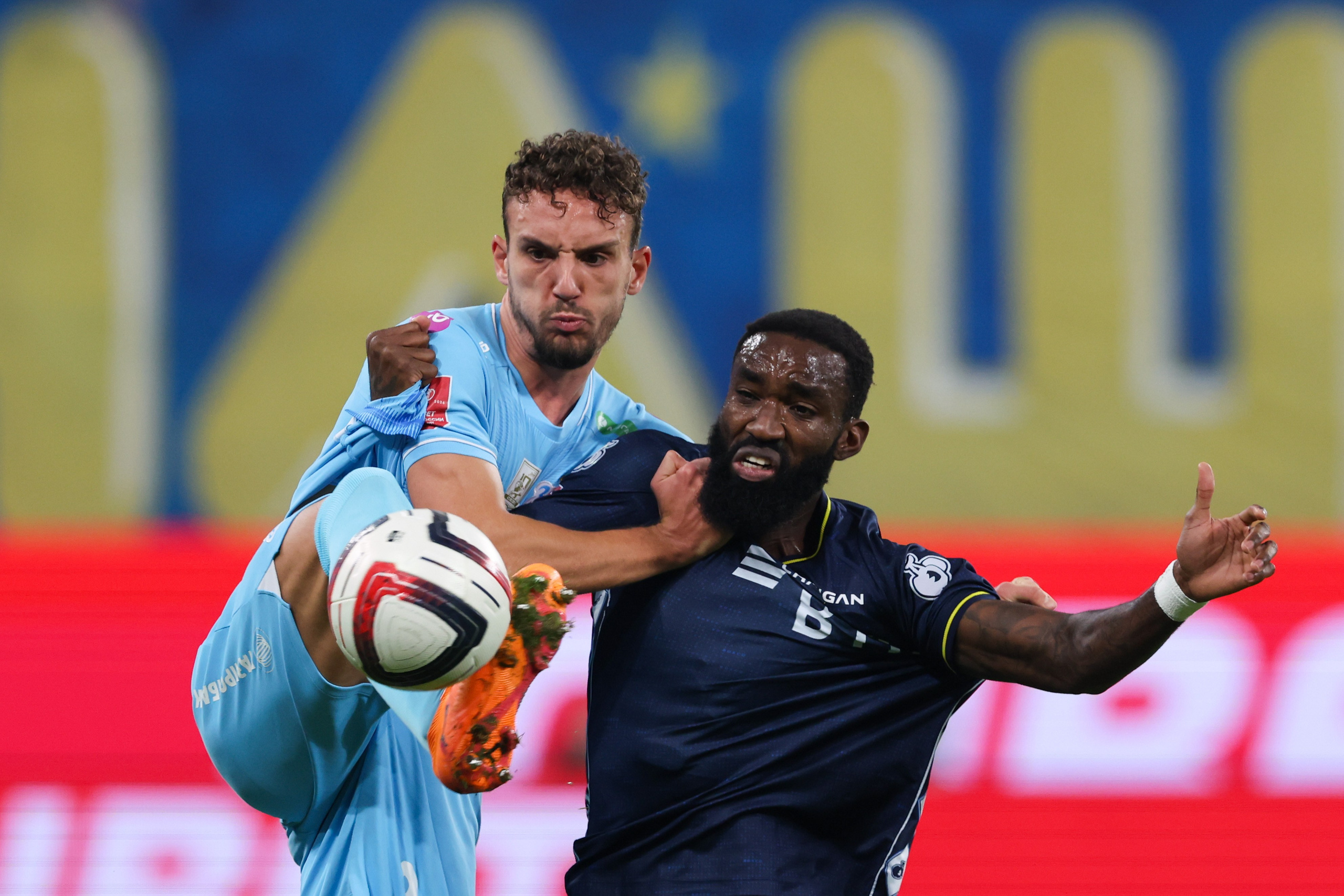 ФК «Зенит — ФК «Динамо» Москва 05.11.2025. Спортивный и репортажный фотограф Антон Тереханов