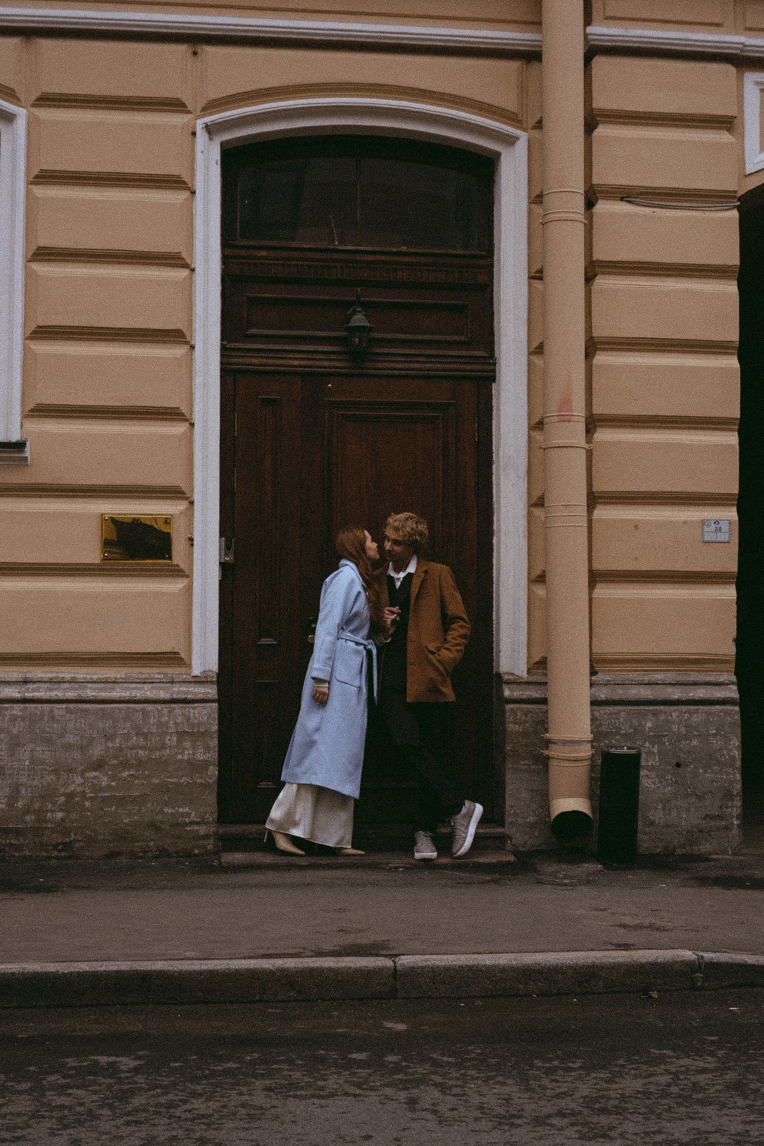 СВАДЕБНАЯ СЬЕМКА В ОТЕЛЕ. СБОРЫ ЖЕНИХА И НЕВЕСТЫ И ТАКЖЕ ТОР И ПОДГОТОВКА К ПРОГУЛКЕ И ПРОГУЛКА ПО ПЕТРОГРАДКЕ. Профессиональный фотограф, Санкт-Петербург — Виктория Богомолова