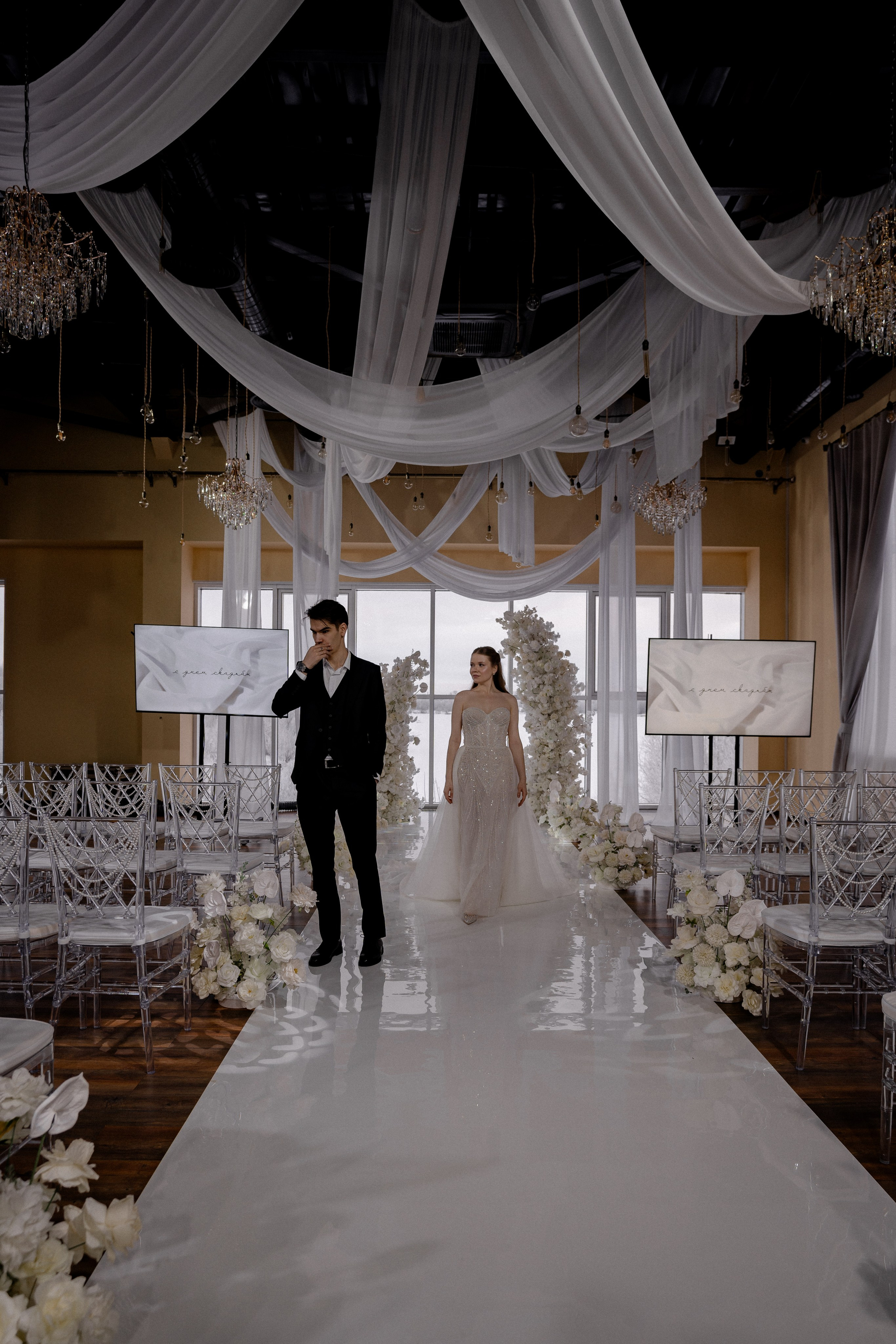 СВАДЕБНАЯ СЬЕМКА СБОРОВ В ОТЕЛЕ И ВЫЕЗД НА ЦЕРЕМОНИЮ (СНЯТО В СИБИРЕ В НИЖНЕВАРТОВСКЕ). Профессиональный фотограф, Санкт-Петербург — Виктория Богомолова