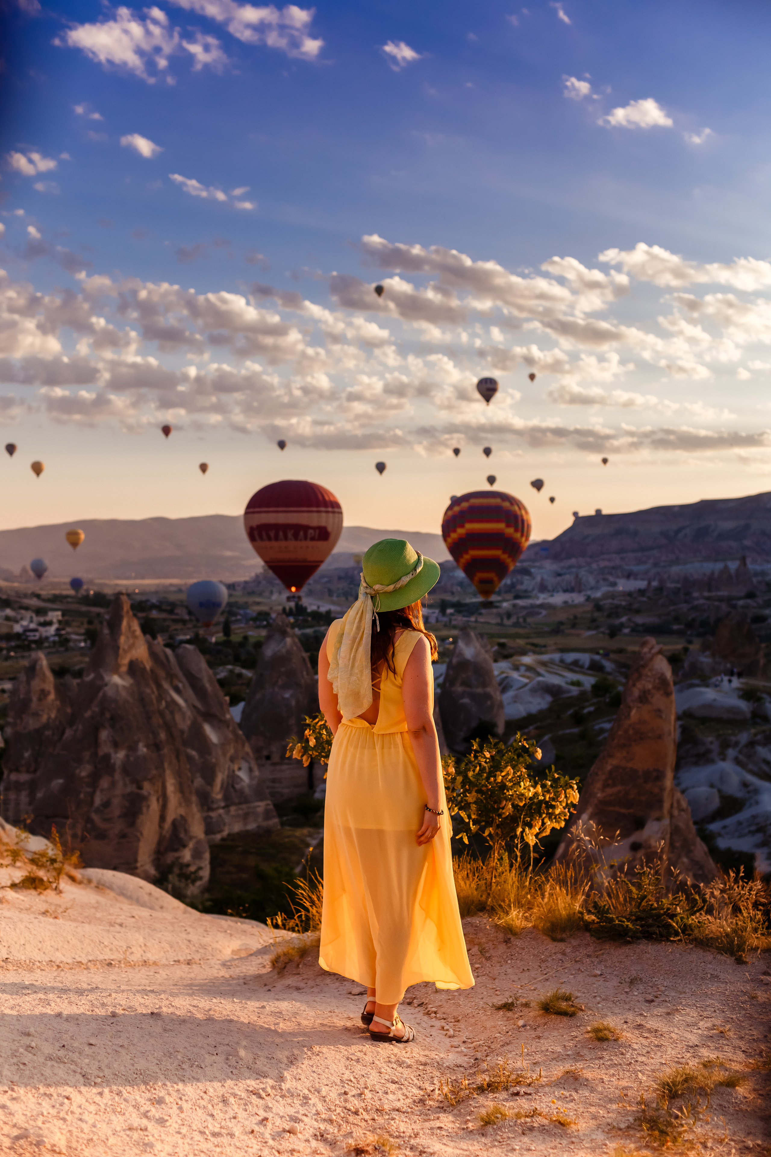 Beautiful morning in Cappadocia. Professional family and children’s photographer in Izmir Irina Eron