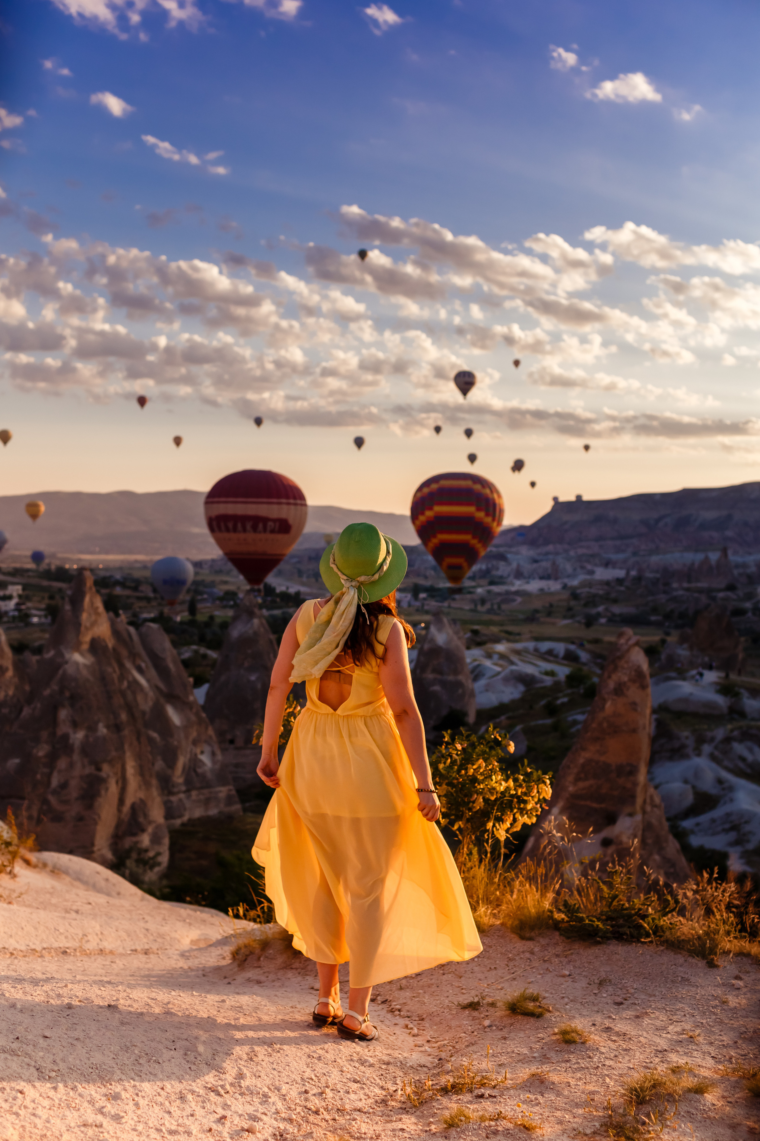 Beautiful morning in Cappadocia. Professional family and children’s photographer in Izmir Irina Eron