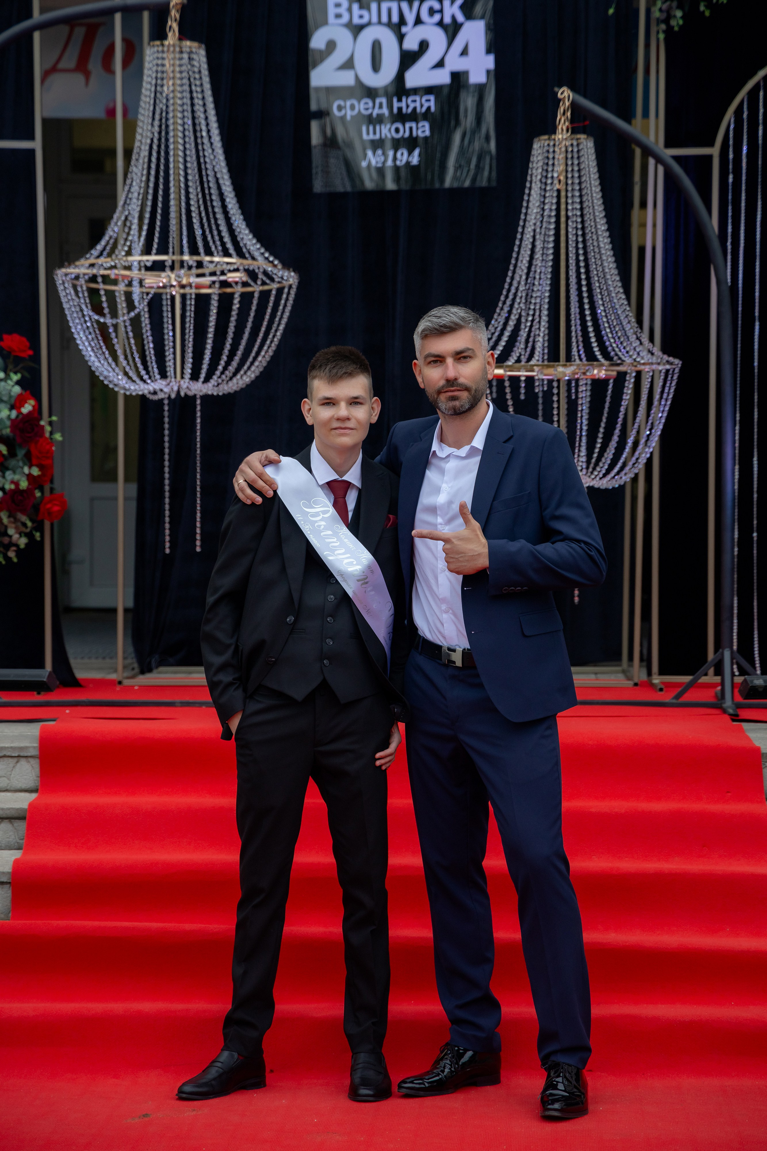 Школьный выпускной 2024 год в Соколе (Минск). Свадебный фотограф в Минске/Беларуси Сергей Спиридонов