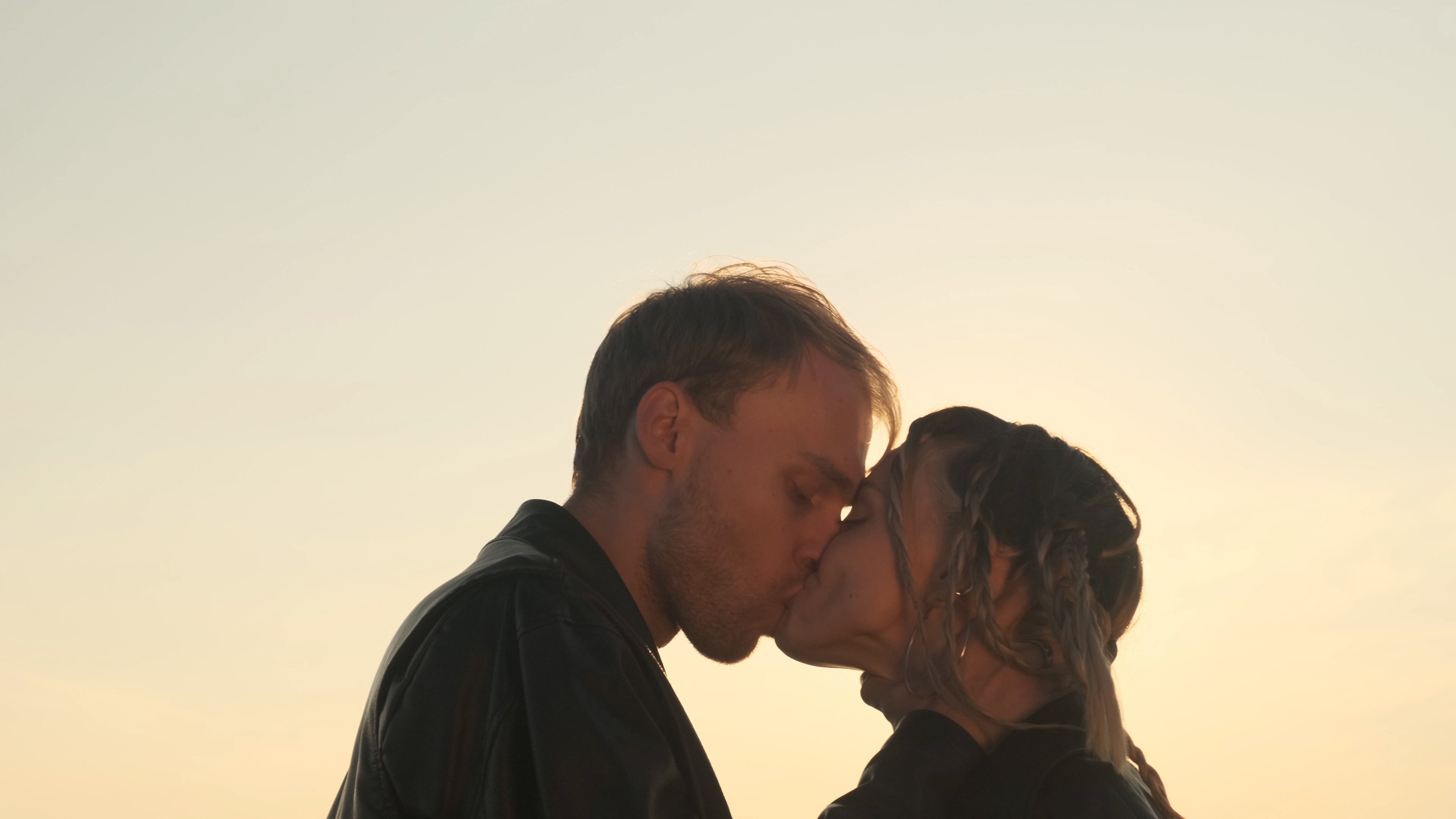 Human contact. Главная