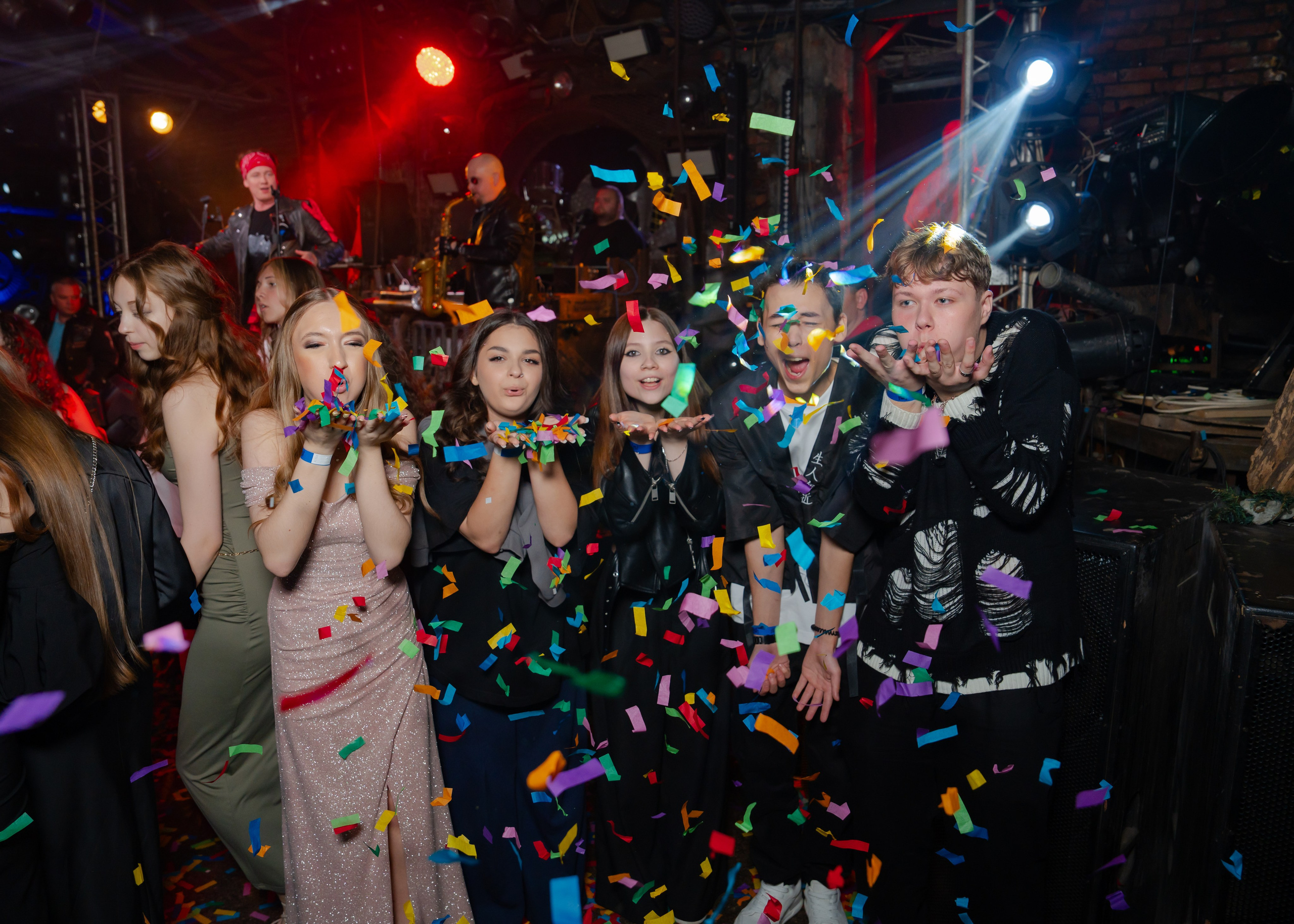 Выпускной Байк Центр «Ночные волки» 11 класс. Крамер Юлиана детский и семейный фотограф