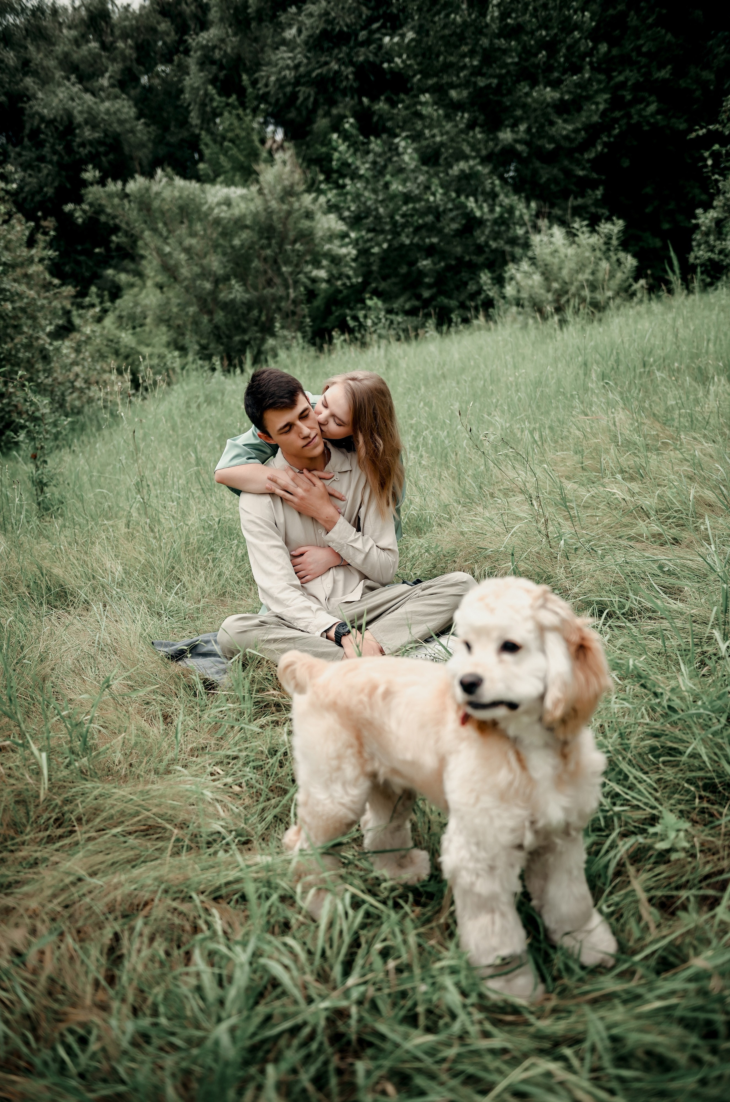 Love story прогулка вместе с песиком))). Свадебный, семейный, детский, контент фотограф в Омске Максим Ильин