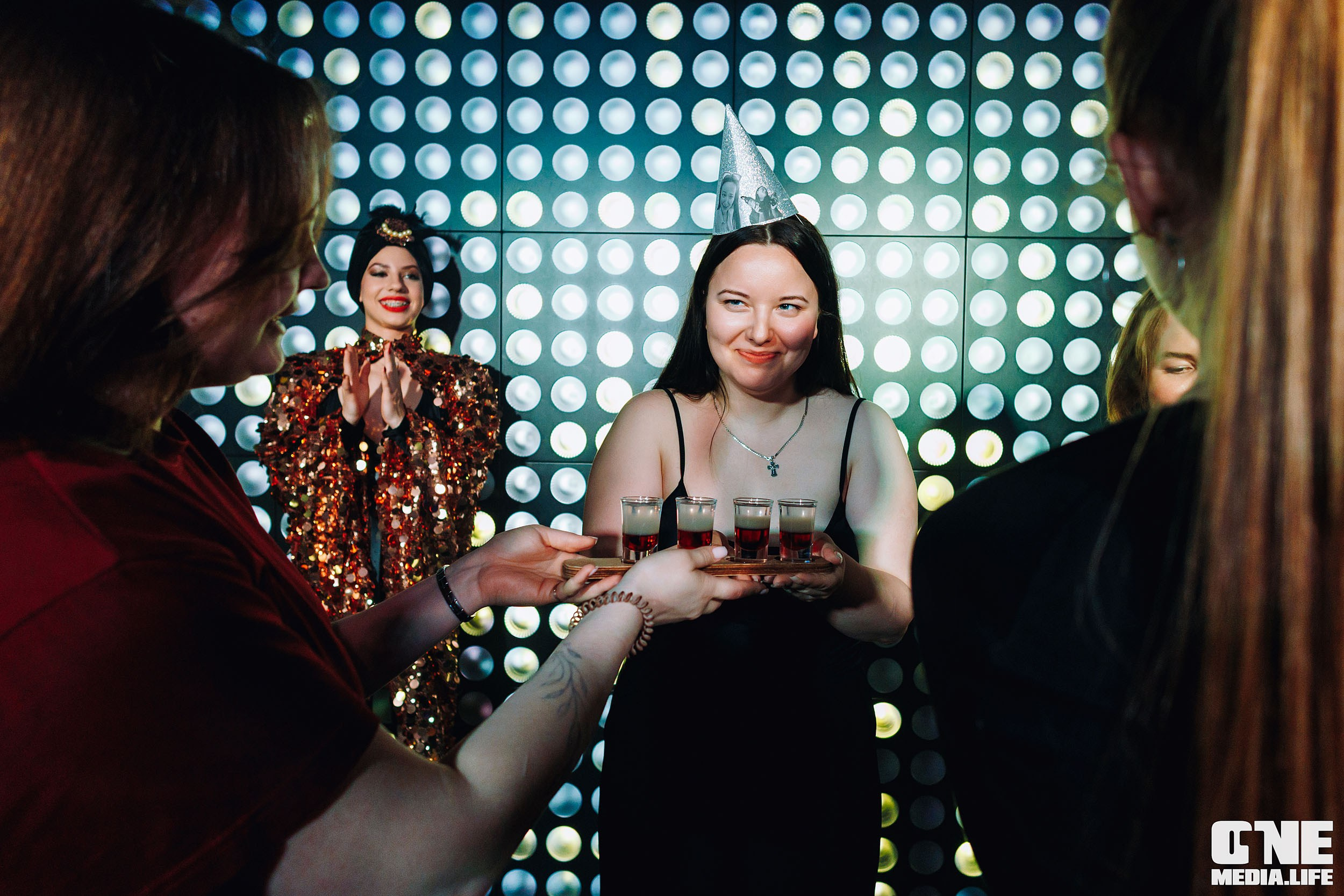 Фоторепортаж из караоке-клуба Эйфория. One Media Life: фоторепортажи, фотоотчеты с мероприятий и заведений