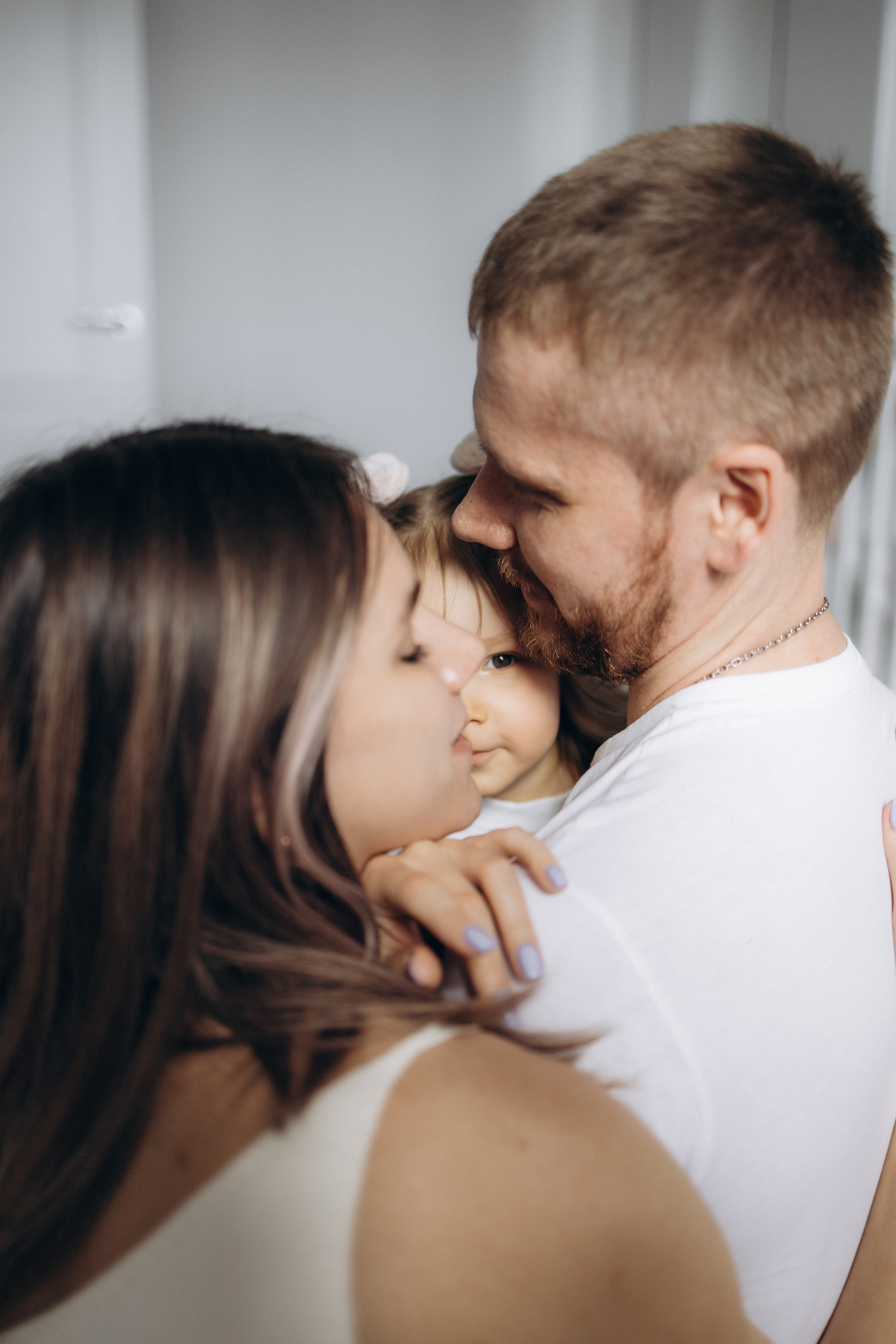 Домашняя семейная фотосессия (5.04.2025) г. Обнинск (Калужская обл.)