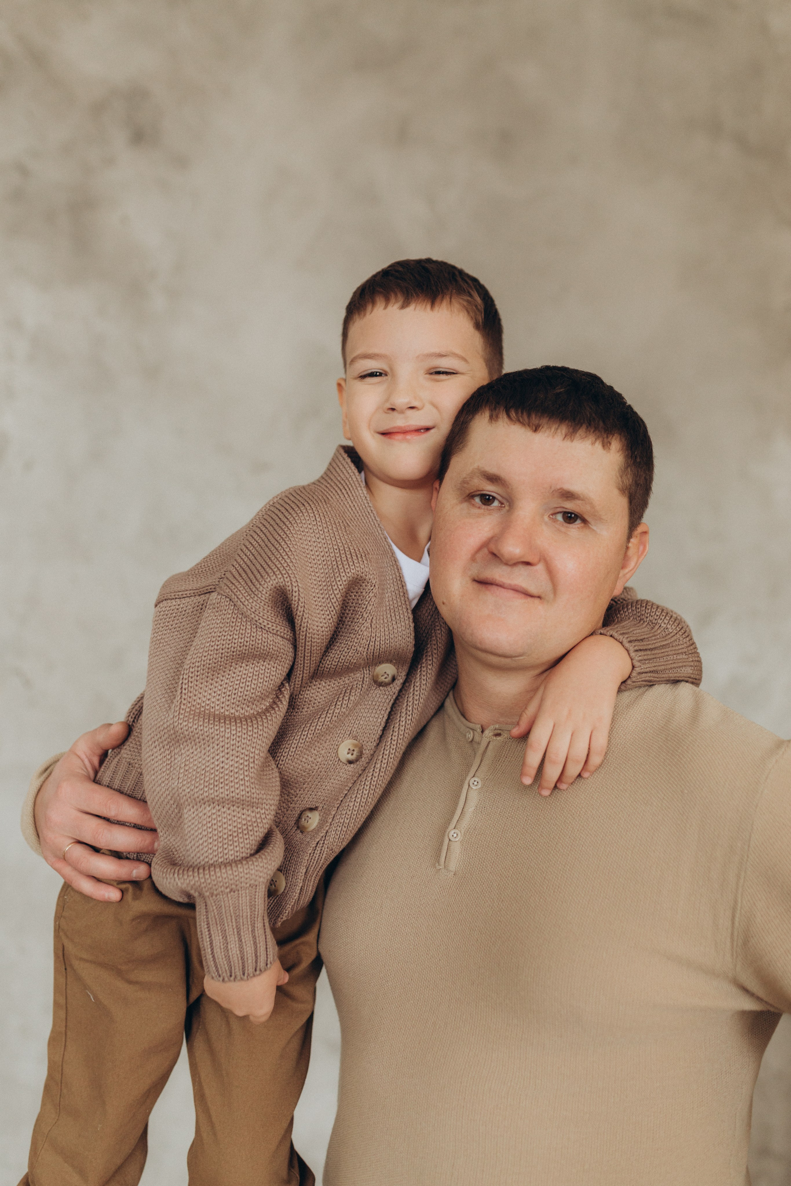 Юля, Вова и Тимочка. Фотограф Кемерово Анастасия Ларионова