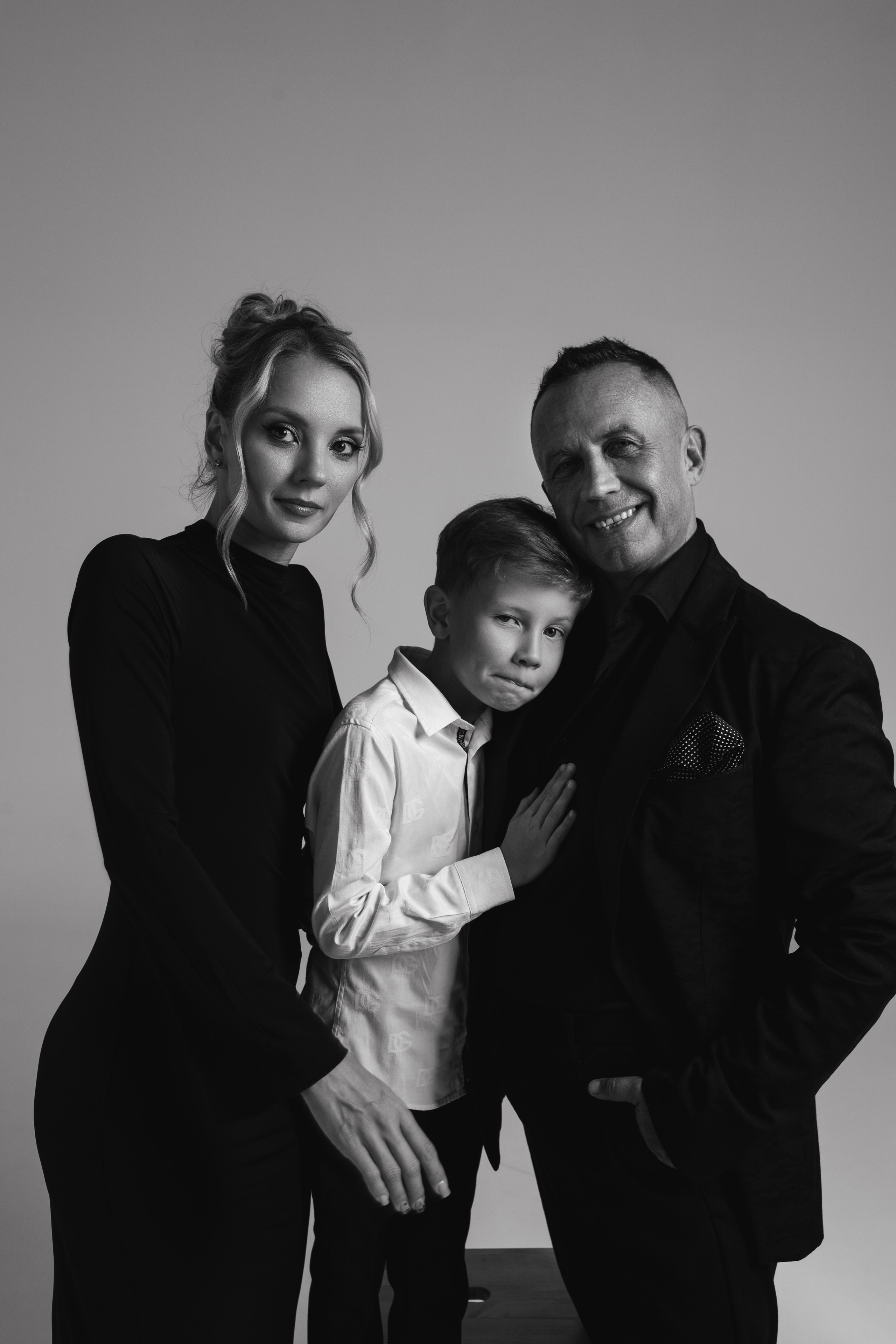 Семейная фотосессия на циклораме