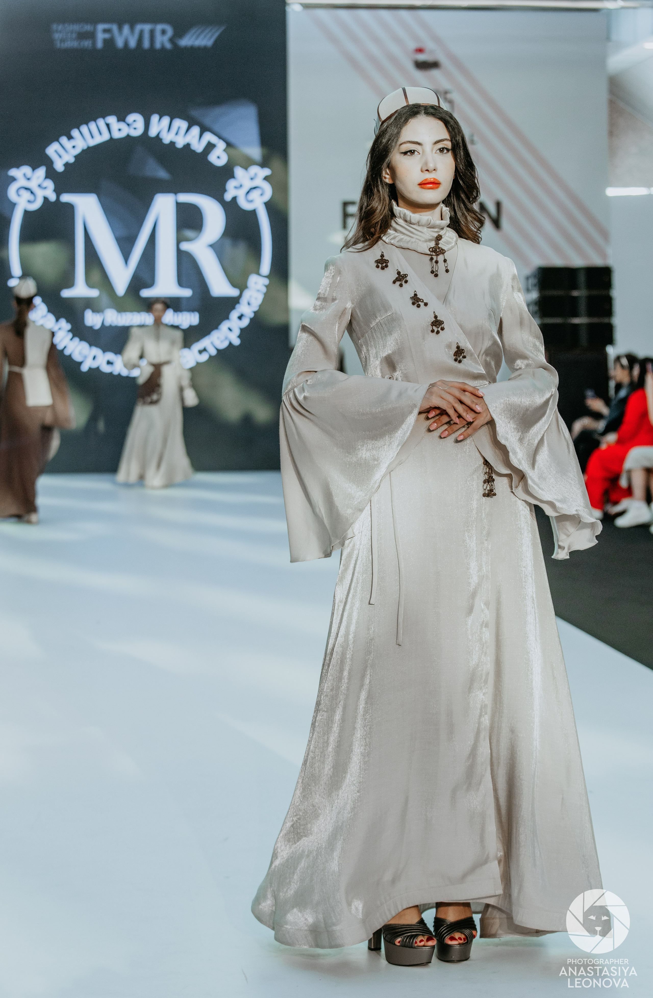 Fashion Week Türkiye [spring, 2025]. Anastasia Leonowa