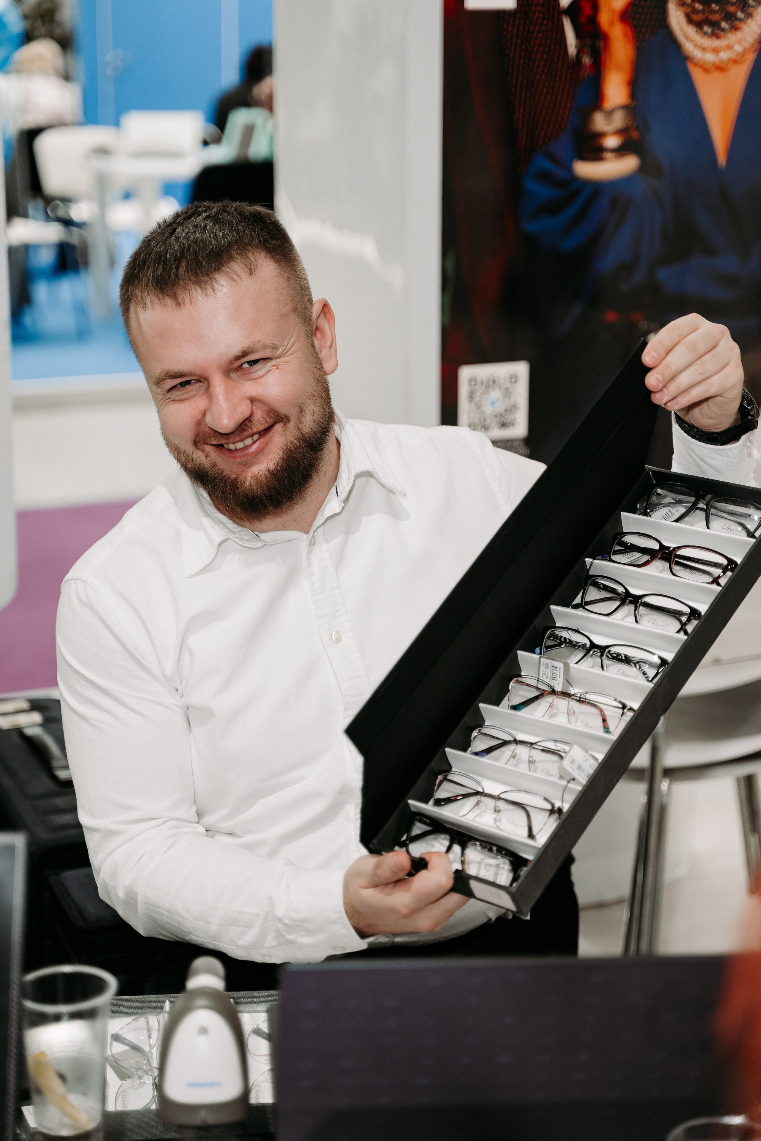 Оптическая_выставка. Репортажный и свадебный фотограф в Москве Рая Небогатова