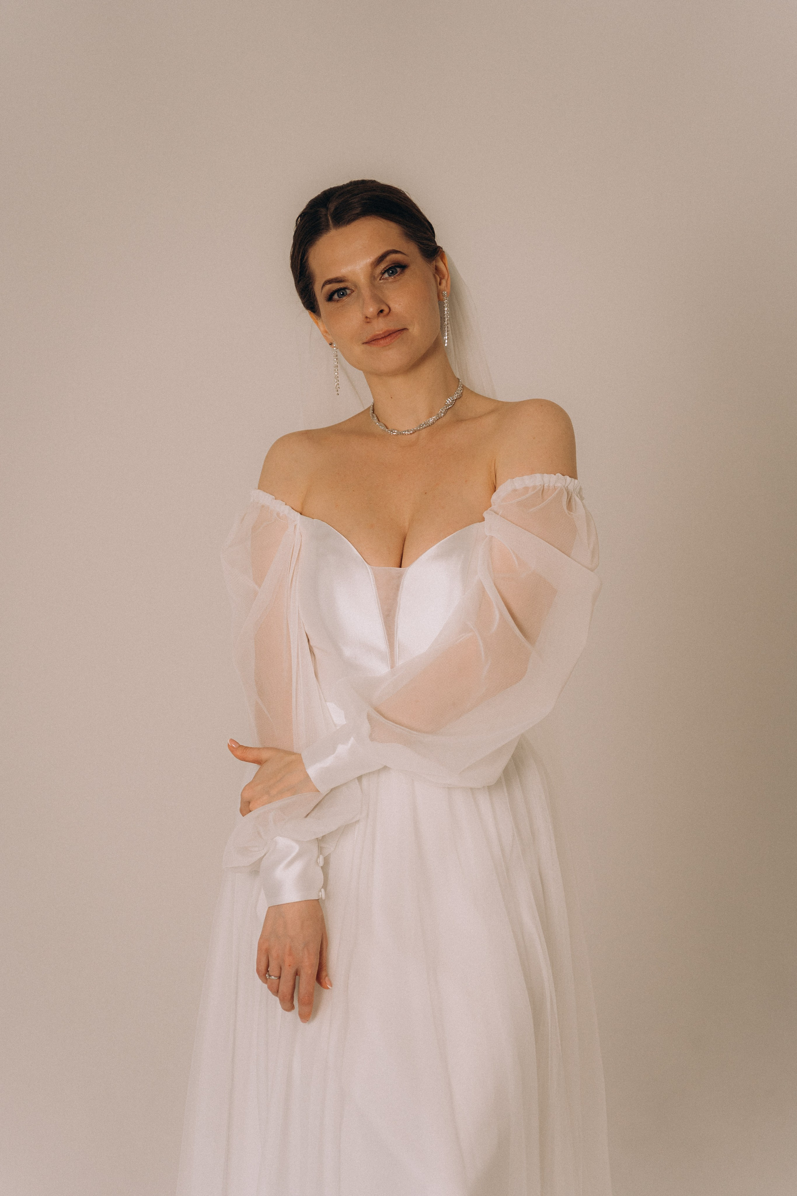 СВАДЕБНАЯ СЬЕМКА ВО ВТОРОМ ДВОРЦЕ (ДЕКАБРЬ) ТАКЖЕ СЬЕМКА В СТУДИИ НА ЧЕРНЫШЕВСКОЙ. Профессиональный фотограф, Санкт-Петербург — Виктория Богомолова