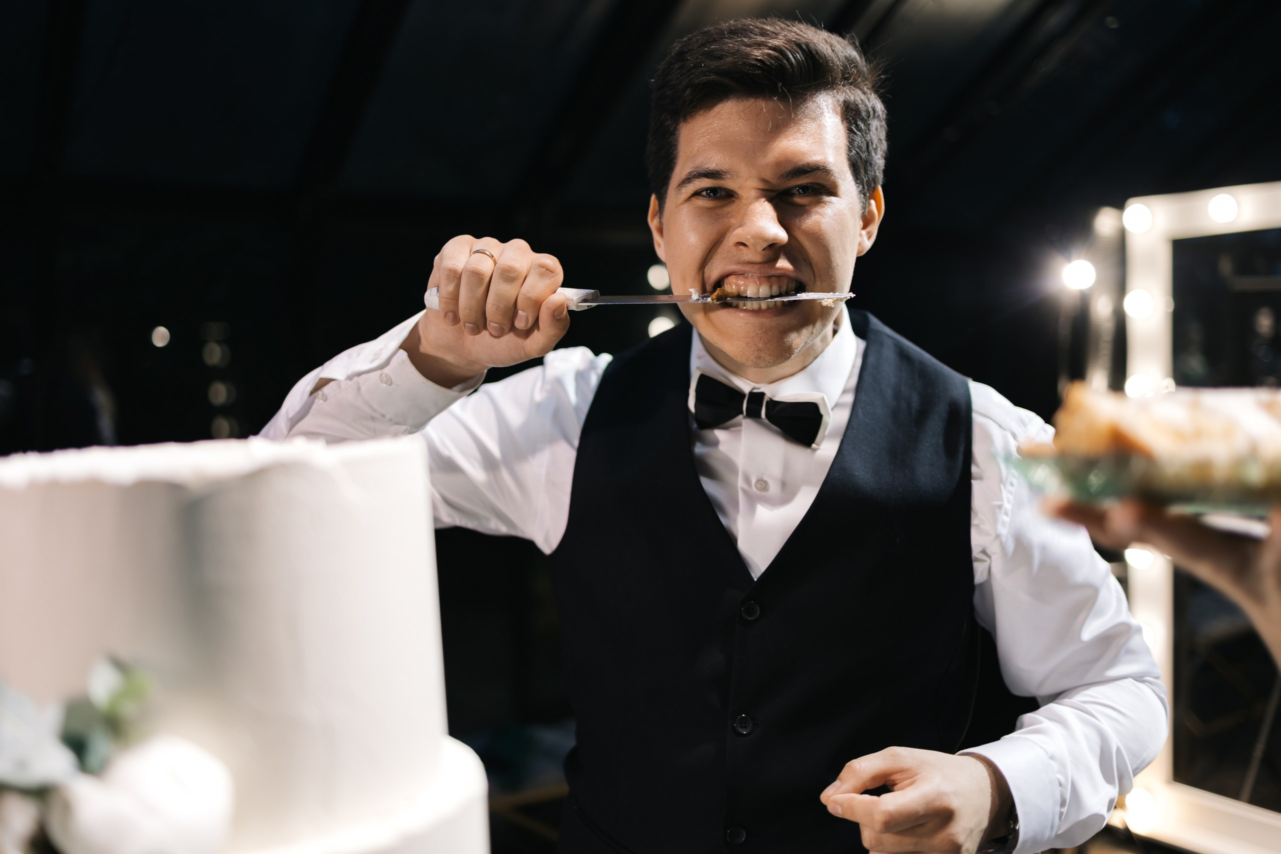 -Давай сделаем вид, что мы нормальные? -НЕТ. Свадебный фотограф Москва Мотеюнайте Виктория