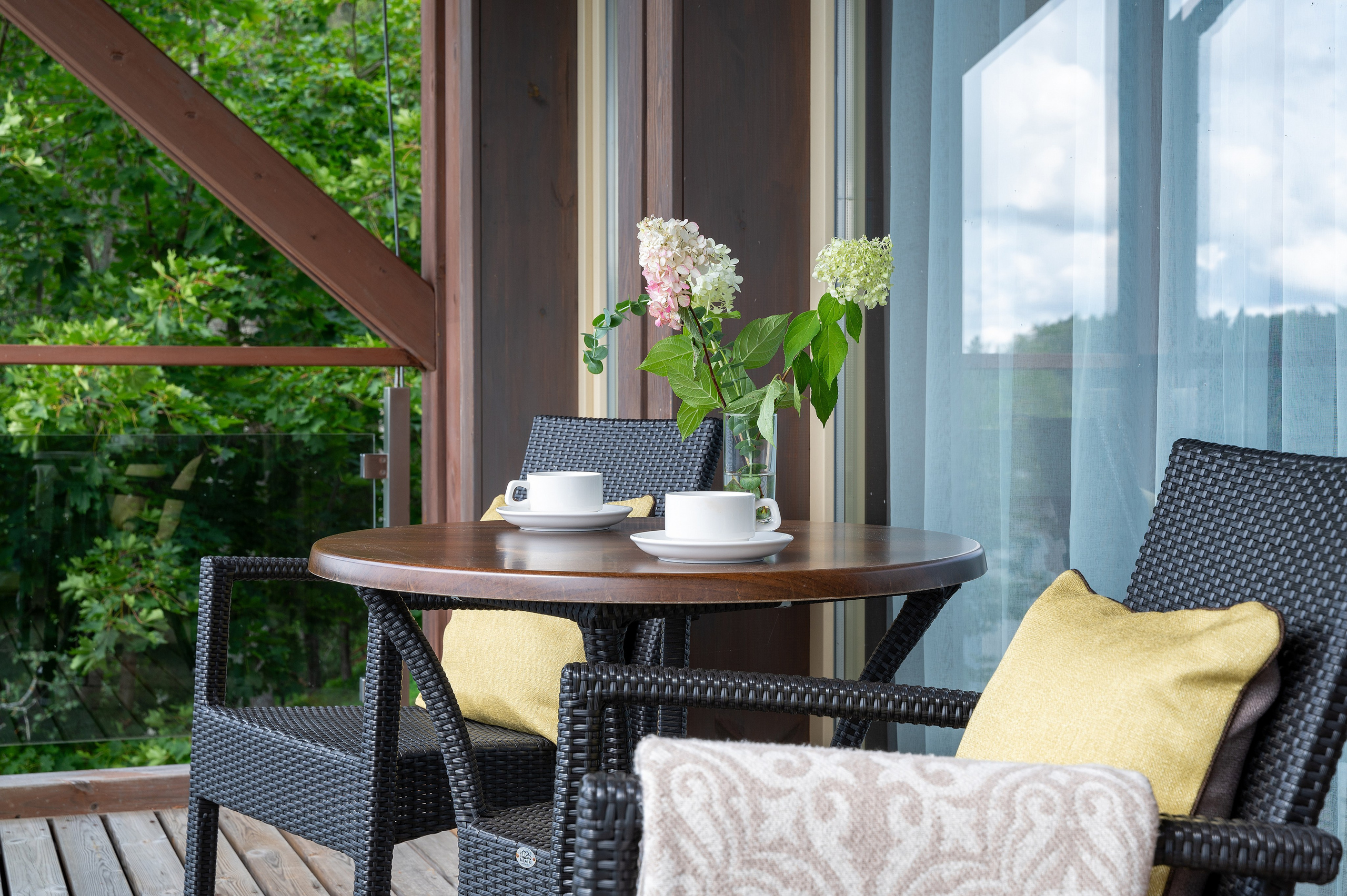 Дом на базе отдыха «ВАЛДАЙ». Интерьерный фотограф в Сочи Элина Габриелян