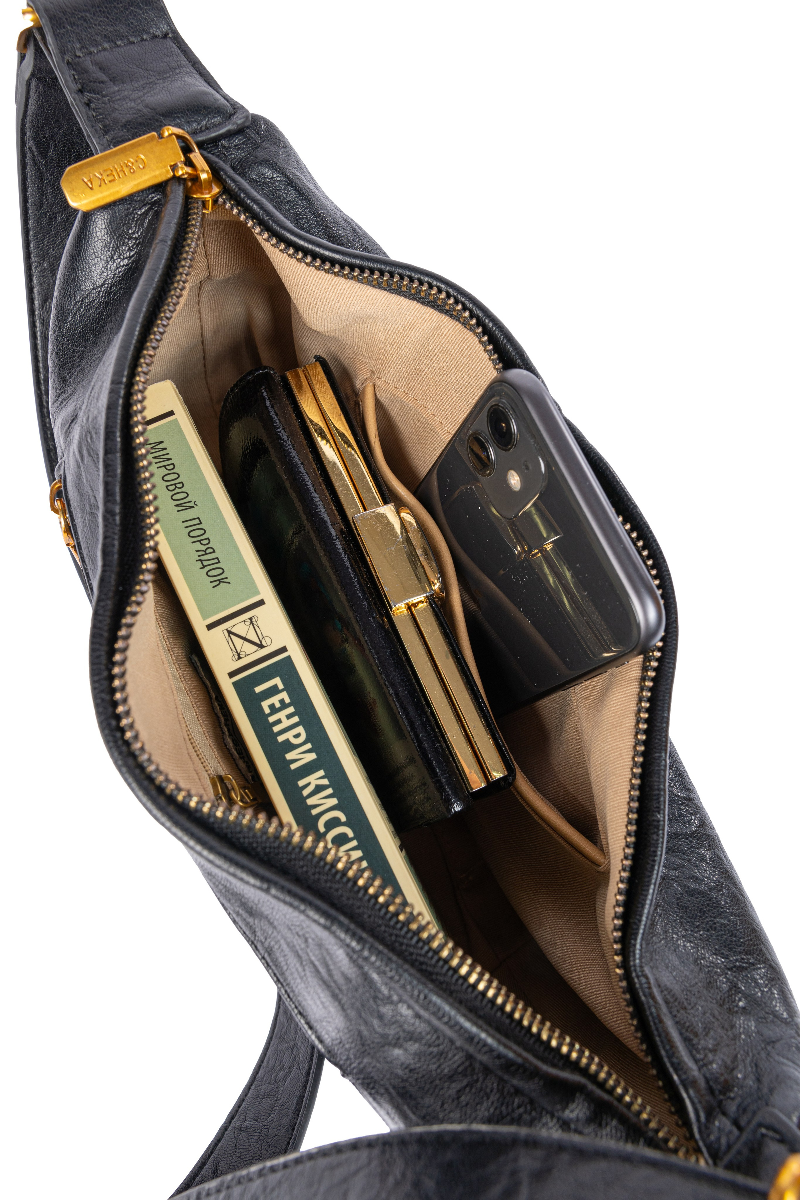 Съёмка сумок для бренда DAFFO