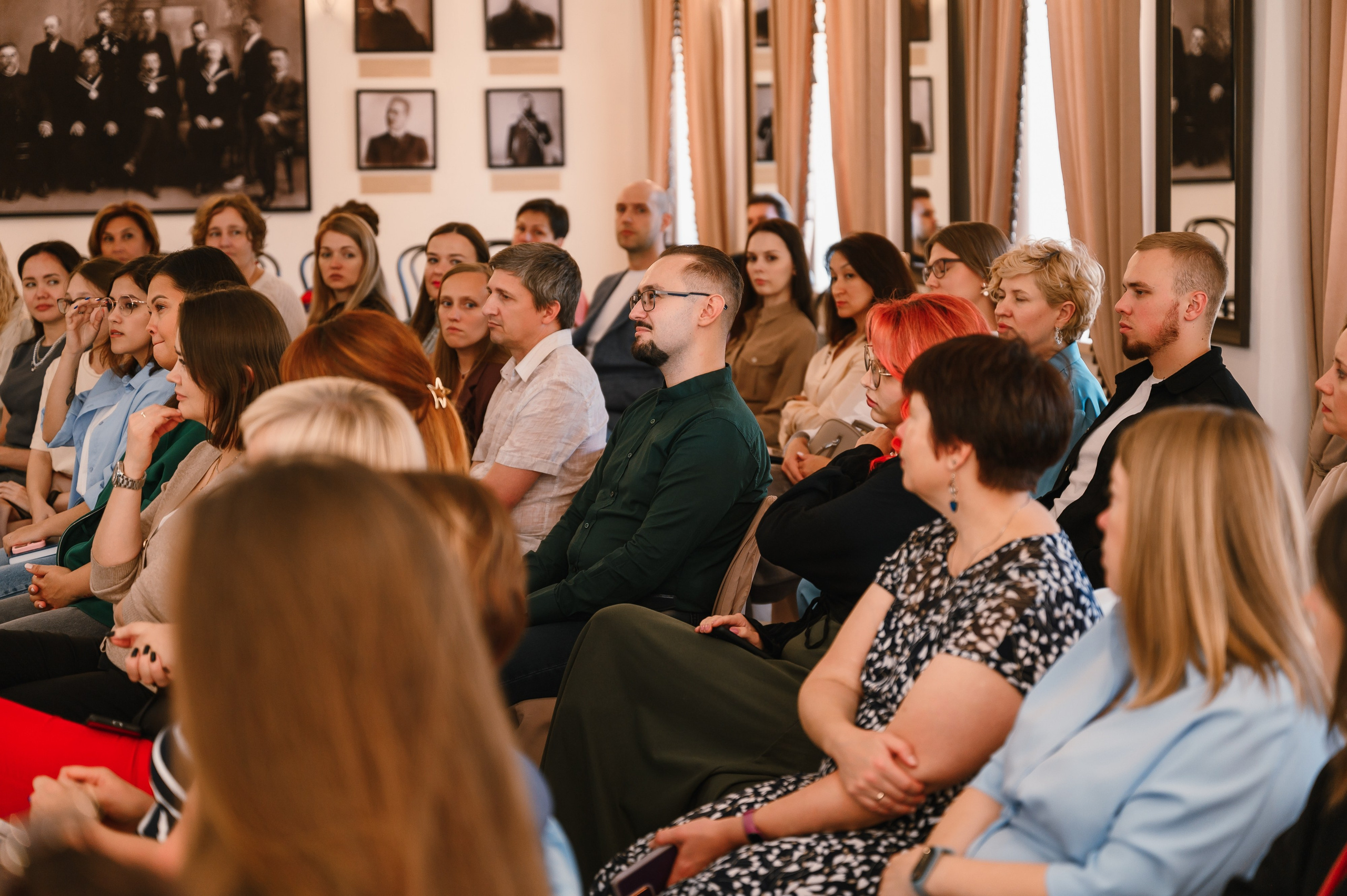 «Евгений Онегин»: лекция в особняке. Wedding and family photographer USA